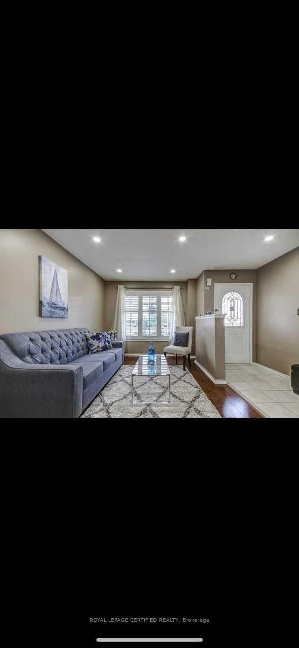 Photo 3 of 5 Beachpoint Boulevard, Brampton, Fletcher's Meadow — HOMEH