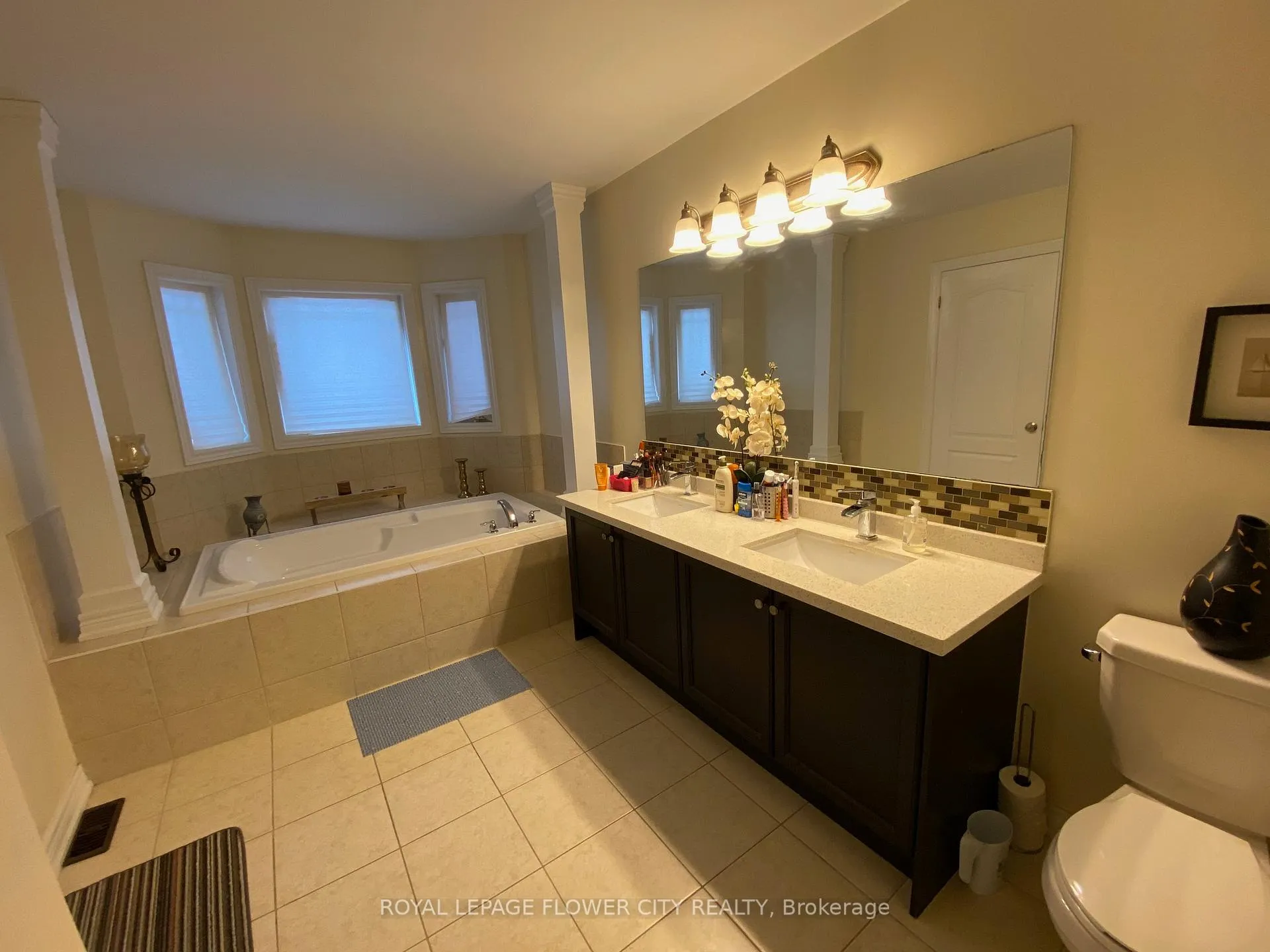 Photo 14 of 782 Miltonbrook Crescent, Milton, Willmott — HOMEH