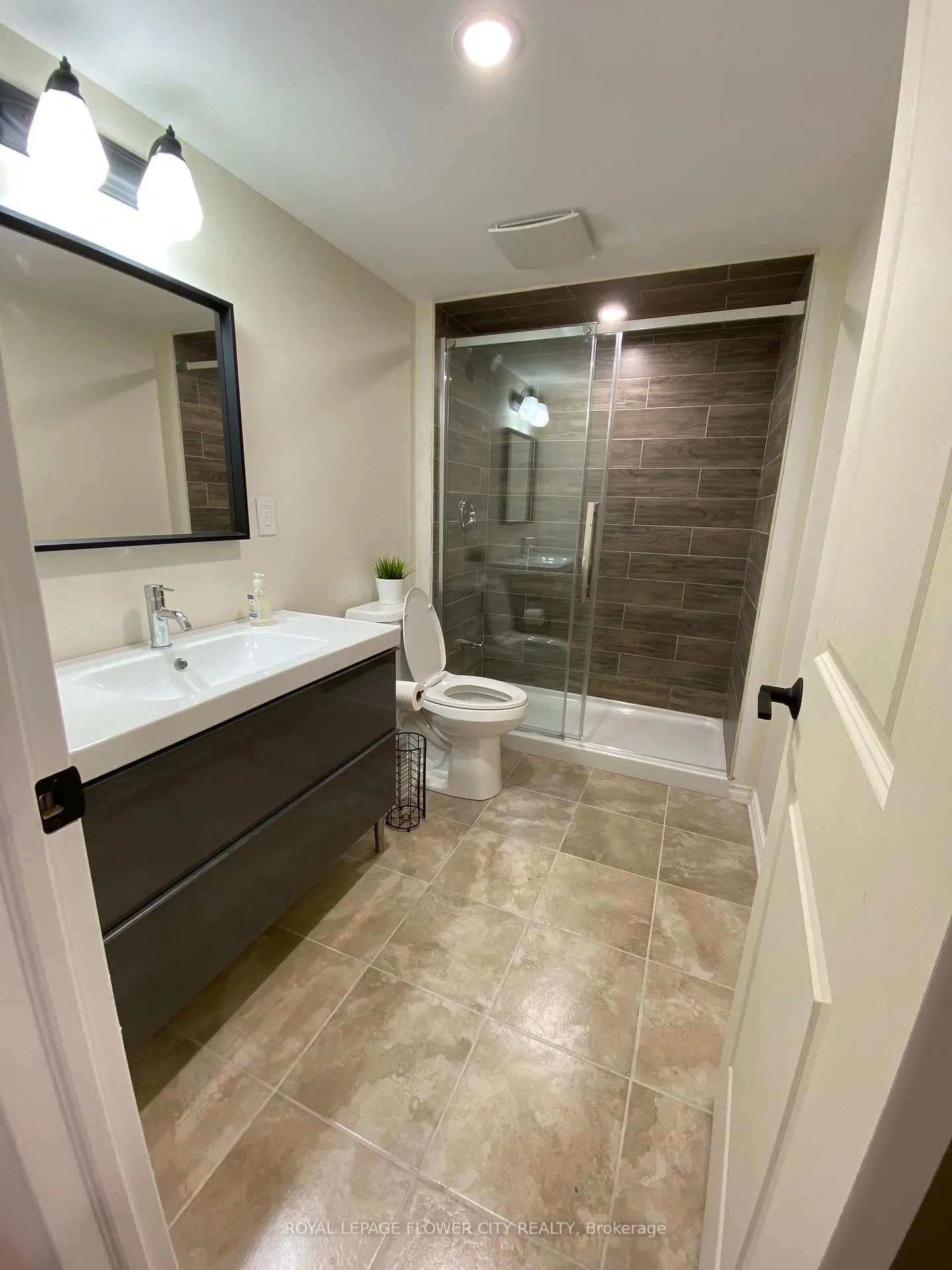 Photo 25 of 782 Miltonbrook Crescent, Milton, Willmott — HOMEH