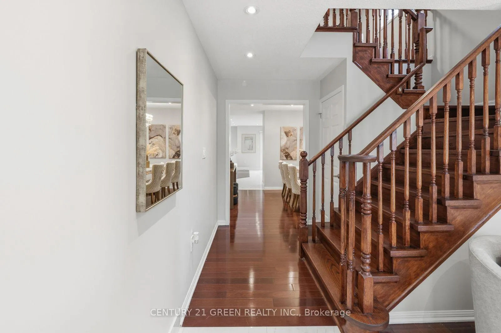 Photo 7 of 913 Philbrook Drive E, Milton, Coates — HOMEH