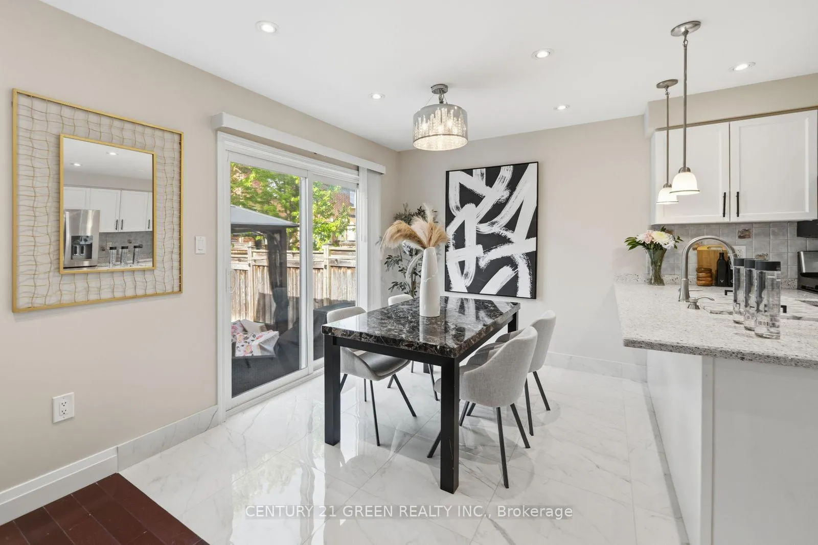 Photo 16 of 913 Philbrook Drive E, Milton, Coates — HOMEH