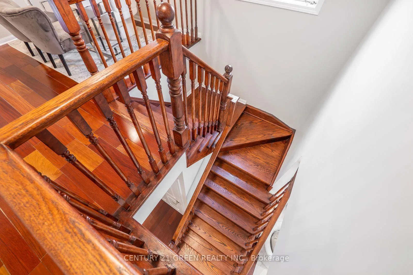 Photo 24 of 913 Philbrook Drive E, Milton, Coates — HOMEH