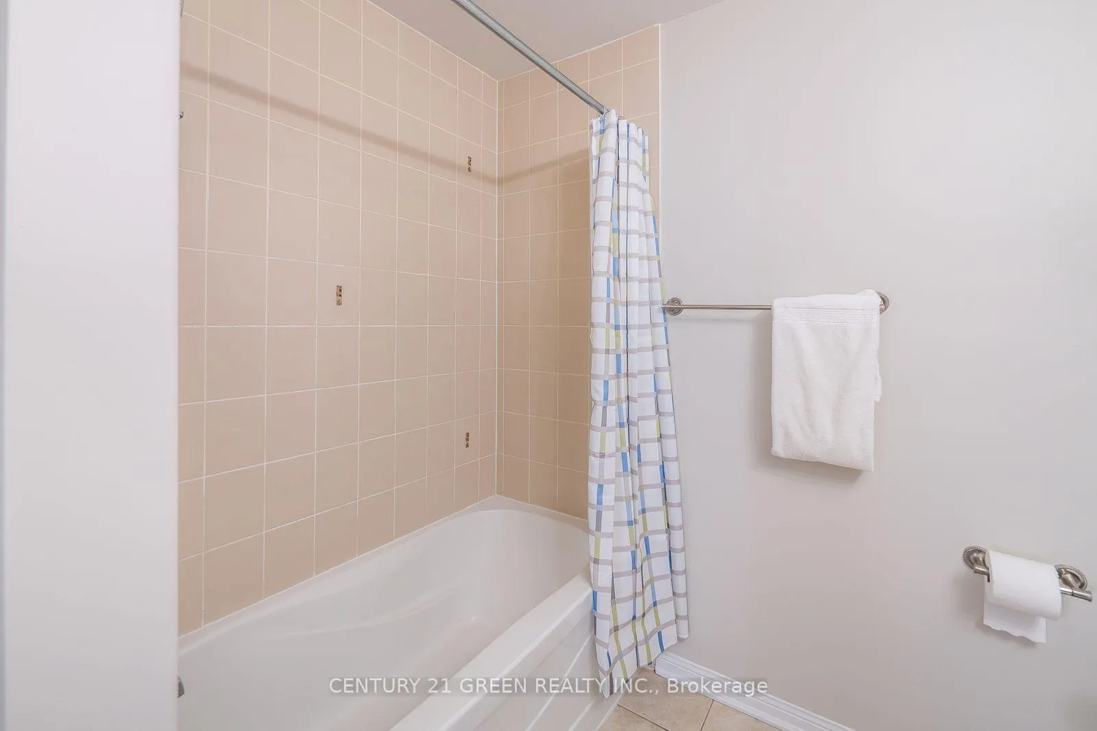 Photo 36 of 913 Philbrook Drive E, Milton, Coates — HOMEH