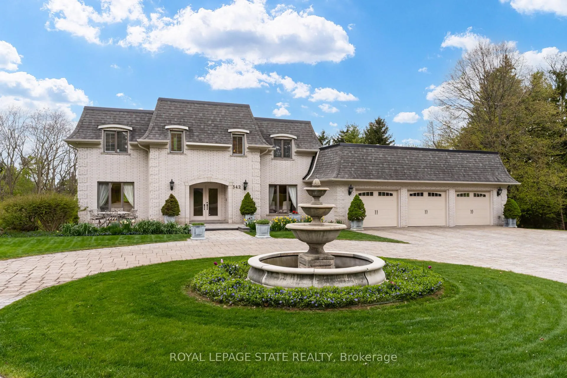 Photo 4 of 342 Mountain Brow Road, Hamilton, Waterdown — HOMEH