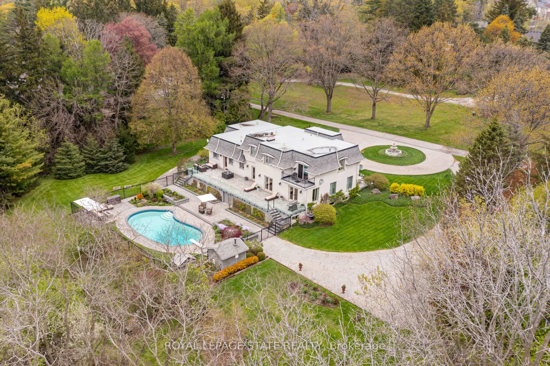 Photo 5 of 342 Mountain Brow Road, Hamilton, Waterdown — HOMEH