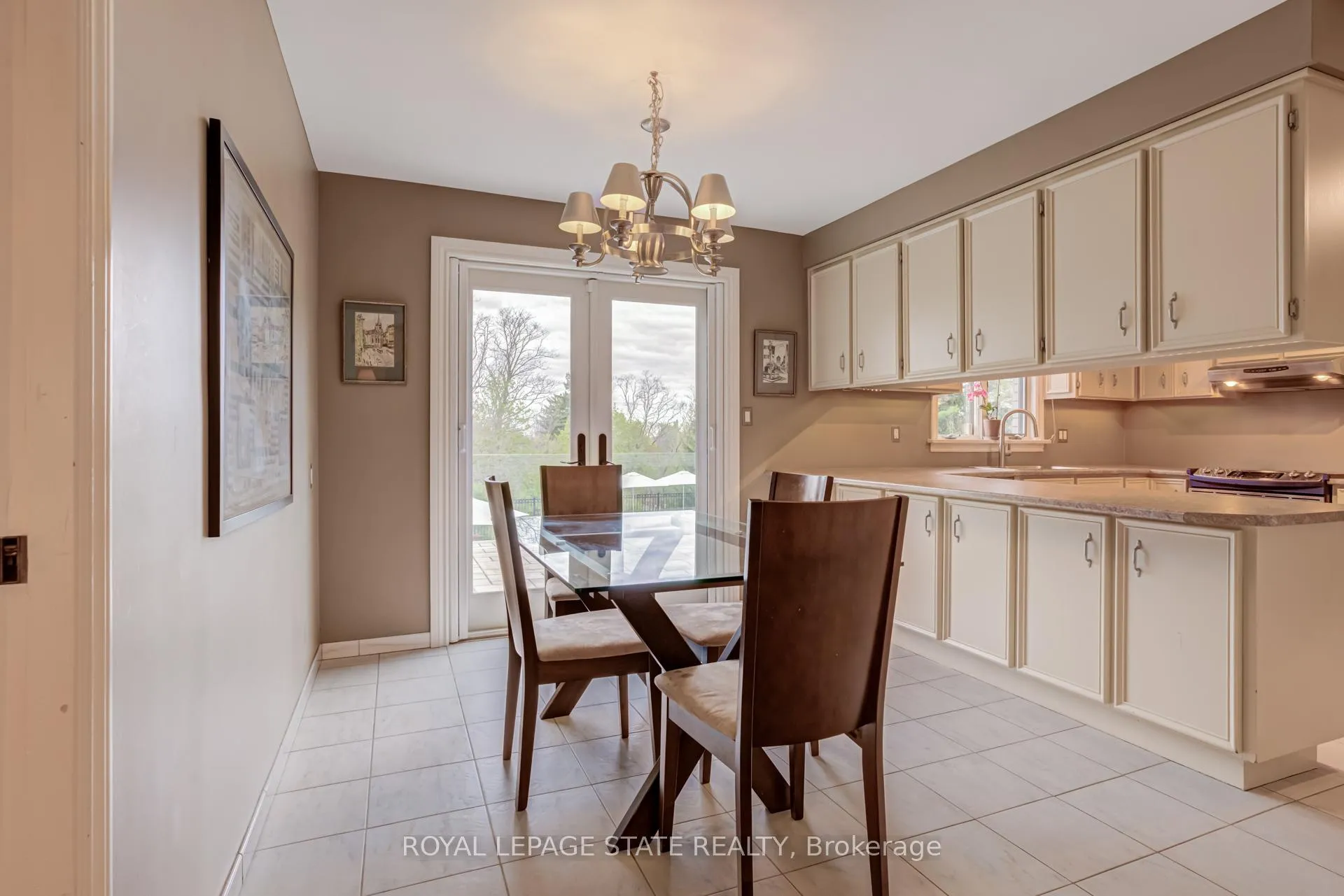 Photo 17 of 342 Mountain Brow Road, Hamilton, Waterdown — HOMEH