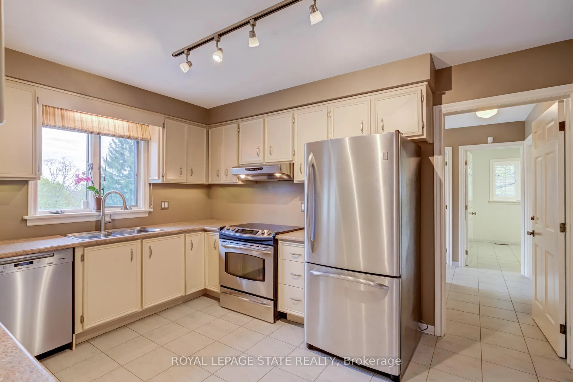 Photo 19 of 342 Mountain Brow Road, Hamilton, Waterdown — HOMEH