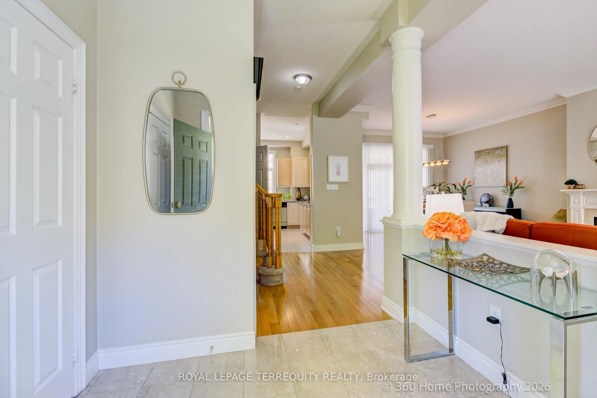Photo 5 of 15 Legends Way, Markham, Unionville — HOMEH