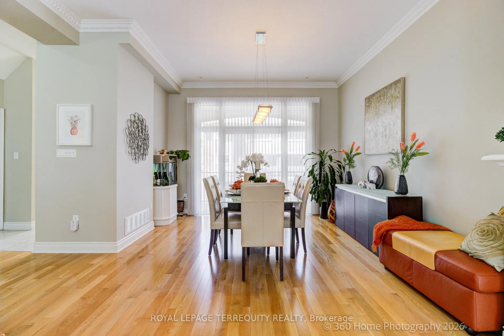 Photo 8 of 15 Legends Way, Markham, Unionville — HOMEH