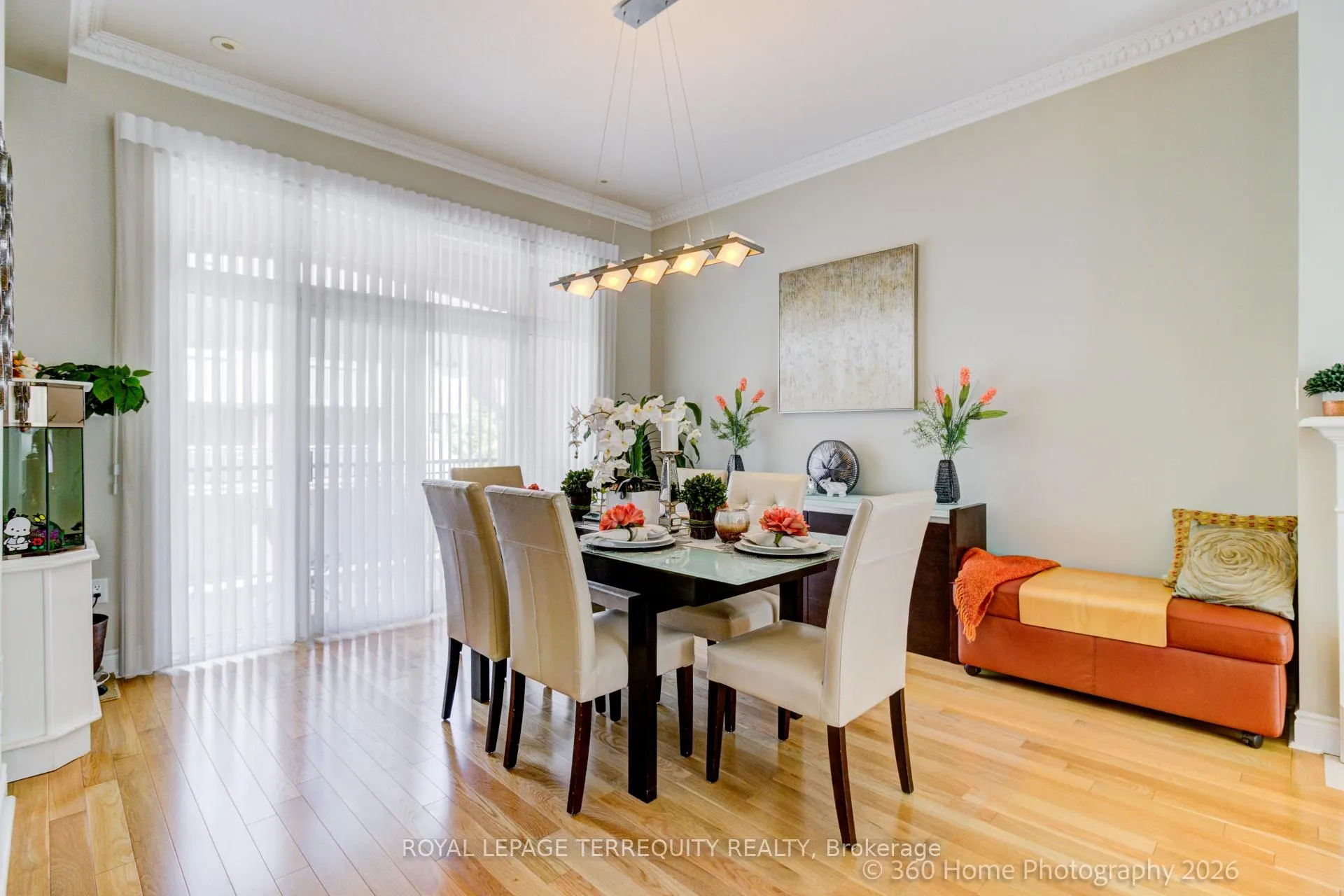 Photo 9 of 15 Legends Way, Markham, Unionville — HOMEH