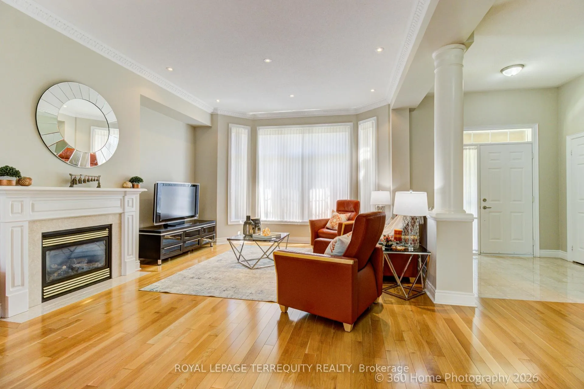 Photo 14 of 15 Legends Way, Markham, Unionville — HOMEH