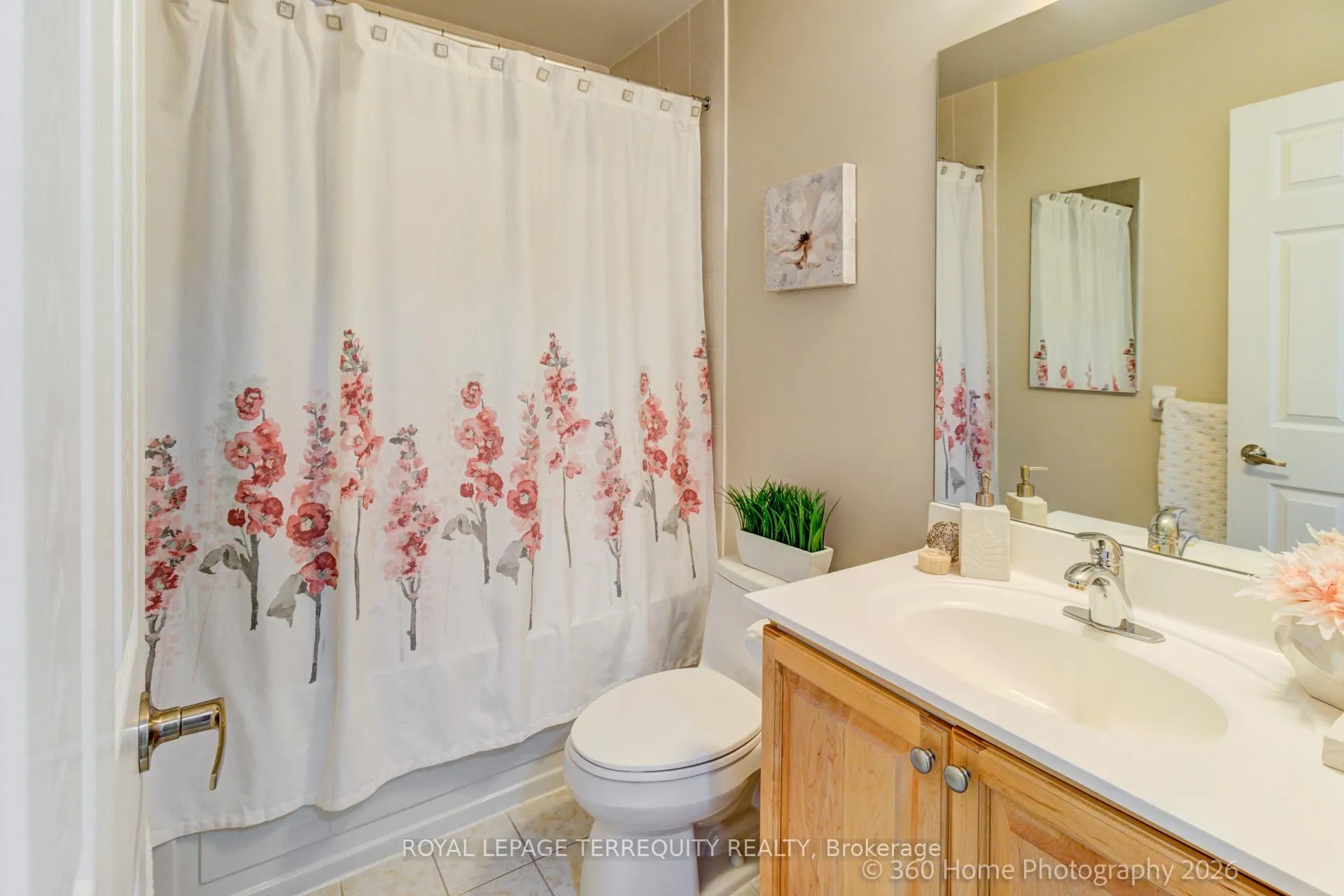 Photo 17 of 15 Legends Way, Markham, Unionville — HOMEH