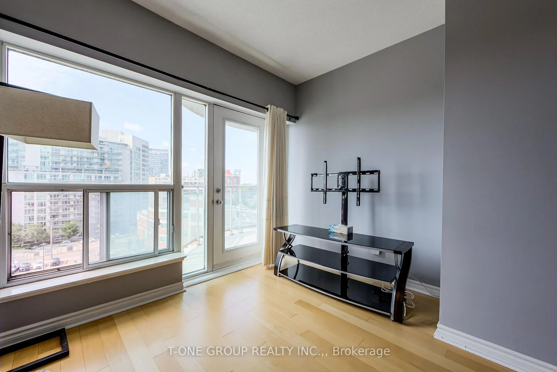 Photo 9 of Unit 1031, 600 Queens Quay W, Toronto, Waterfront Communities — HOMEH