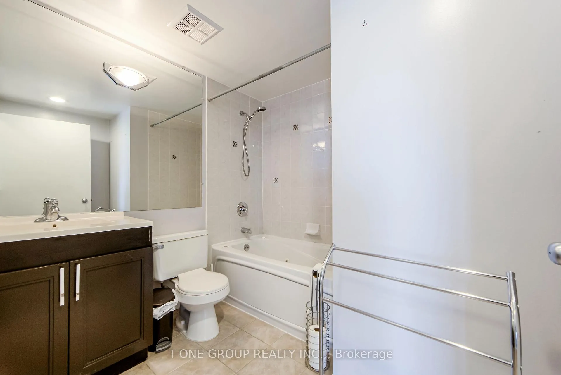Photo 15 of Unit 1031, 600 Queens Quay W, Toronto, Waterfront Communities — HOMEH