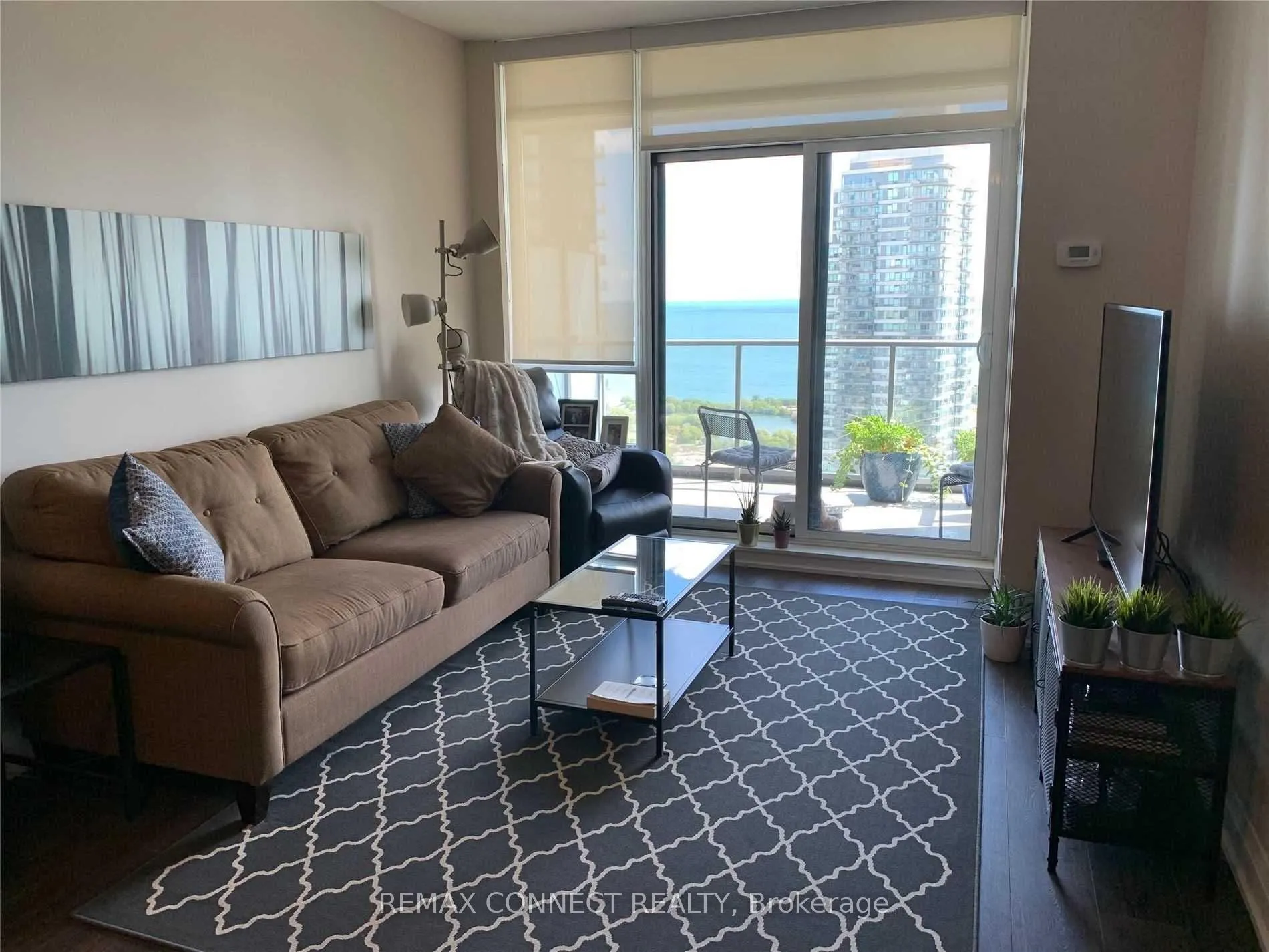 Photo 8 of Unit 3302, 36 Park Lawn Road, Etobicoke, Mimico — HOMEH