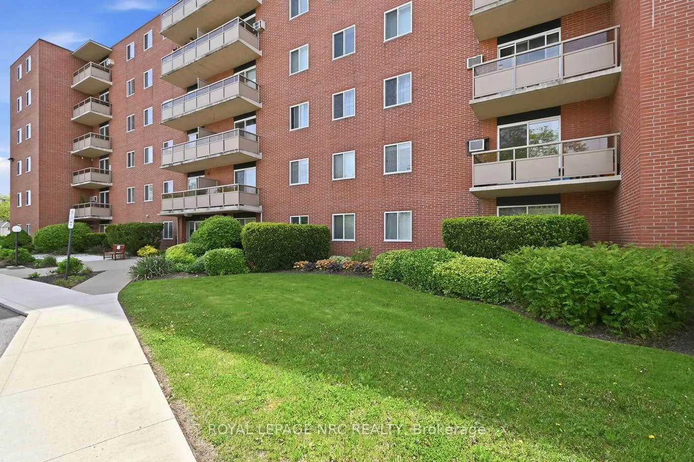 Photo 4 of Unit 507, 264 Grantham Avenue, St. Catharines, Carlton/Bunting — HOMEH