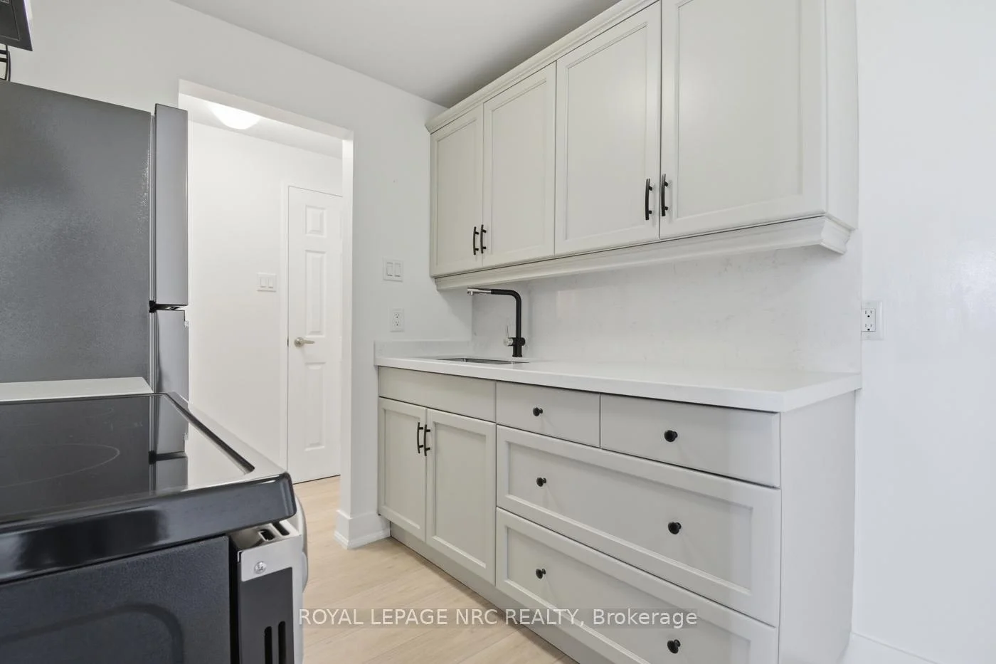 Photo 50 of Unit 507, 264 Grantham Avenue, St. Catharines, Carlton/Bunting — HOMEH