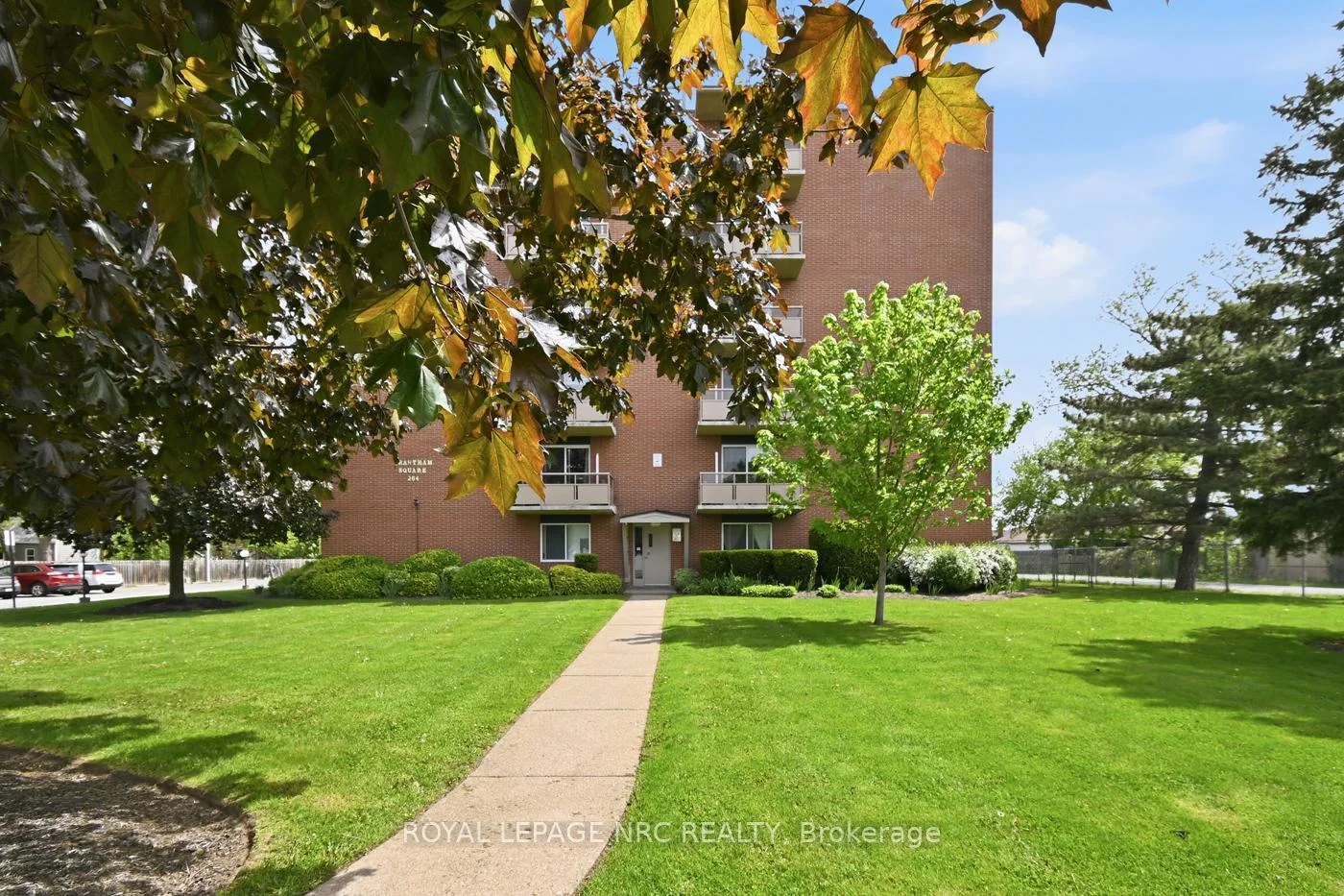 Photo 88 of Unit 507, 264 Grantham Avenue, St. Catharines, Carlton/Bunting — HOMEH