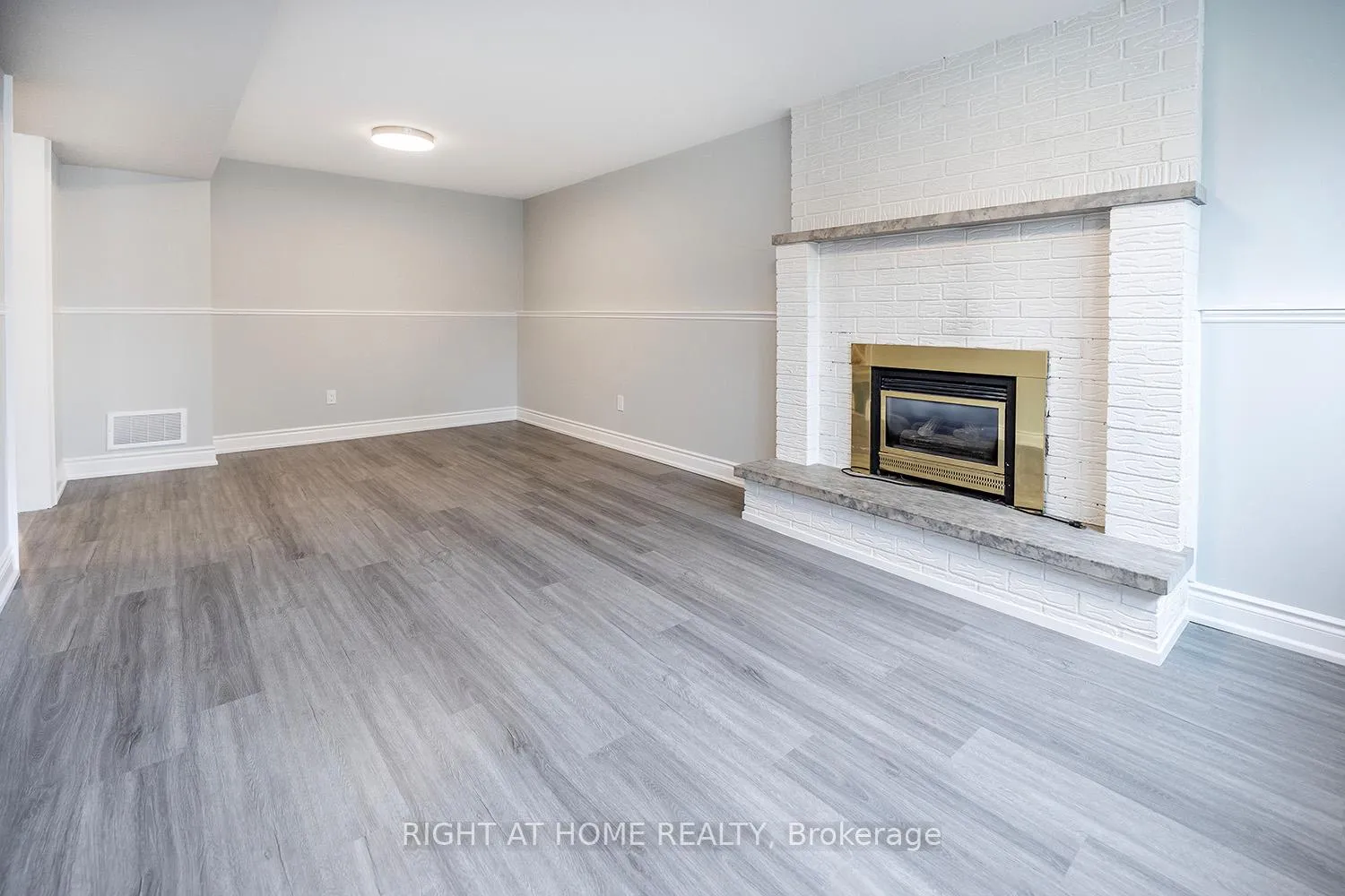 Photo 4 of 204 Johnson Avenue, Whitby, Blue Grass Meadows — HOMEH