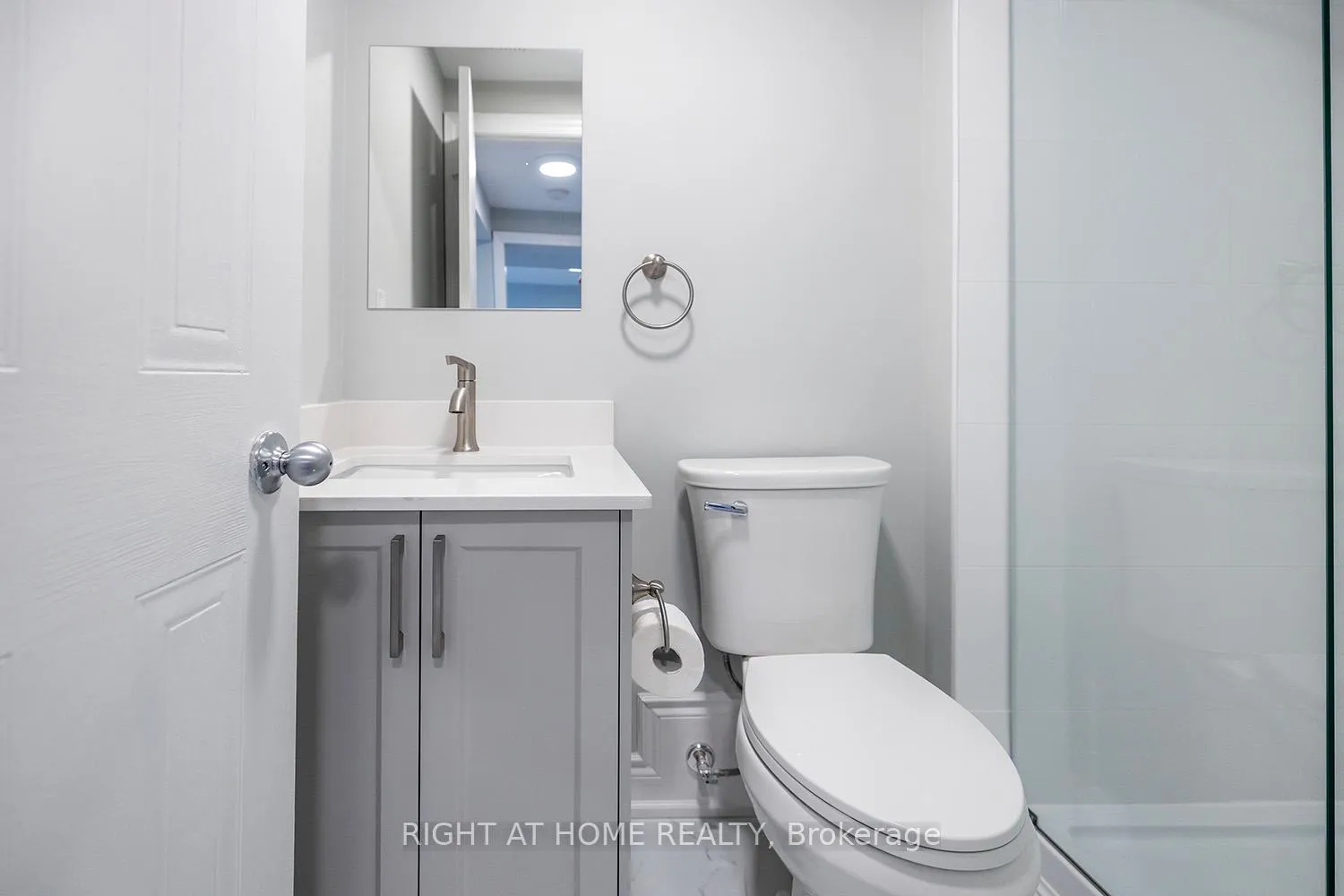 Photo 9 of 204 Johnson Avenue, Whitby, Blue Grass Meadows — HOMEH
