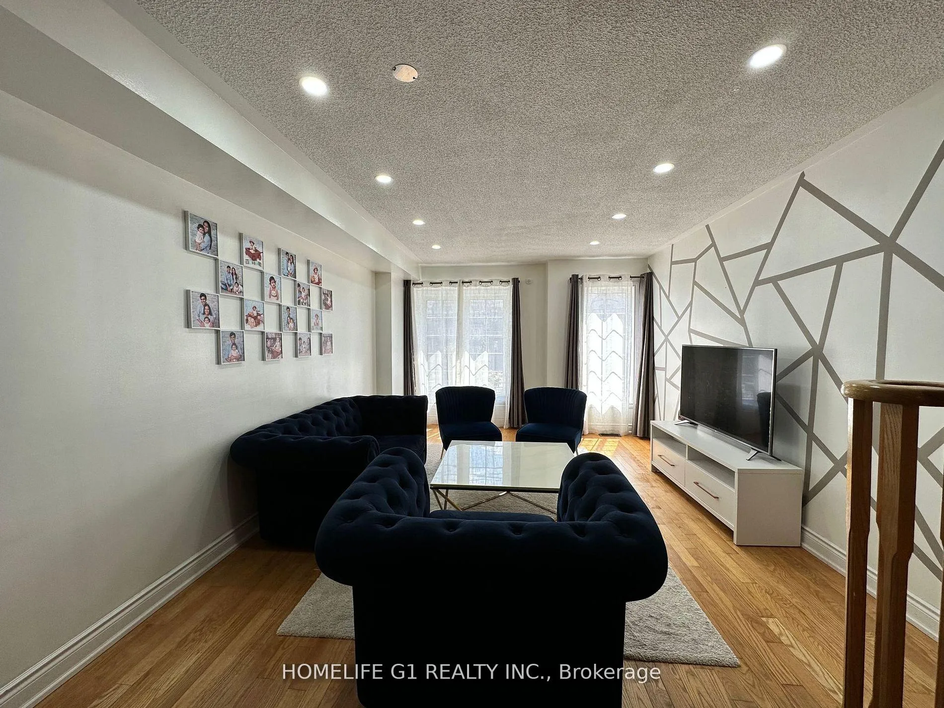 Photo 6 of 20 Shiraz Drive, Brampton, Sandringham-Wellington — HOMEH