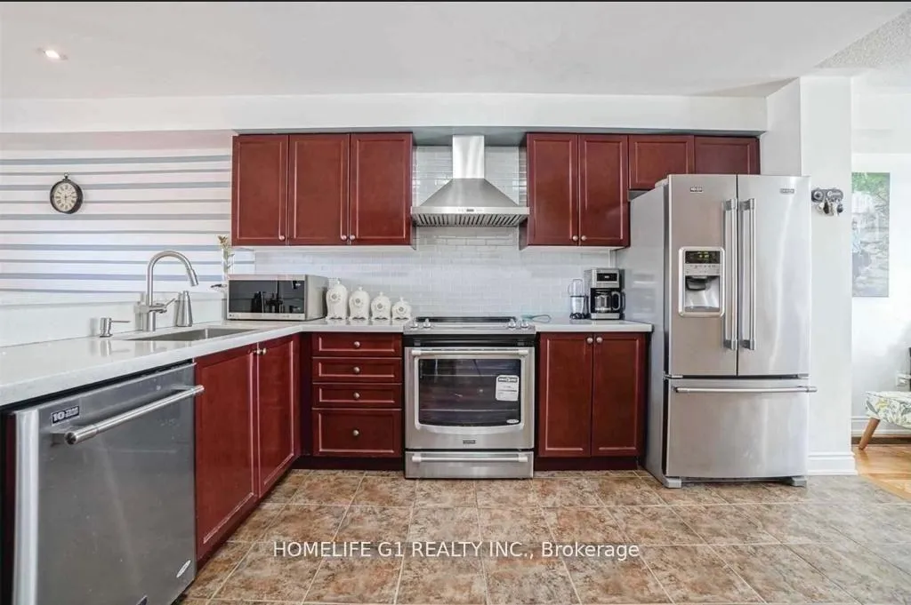 Photo 14 of 20 Shiraz Drive, Brampton, Sandringham-Wellington — HOMEH