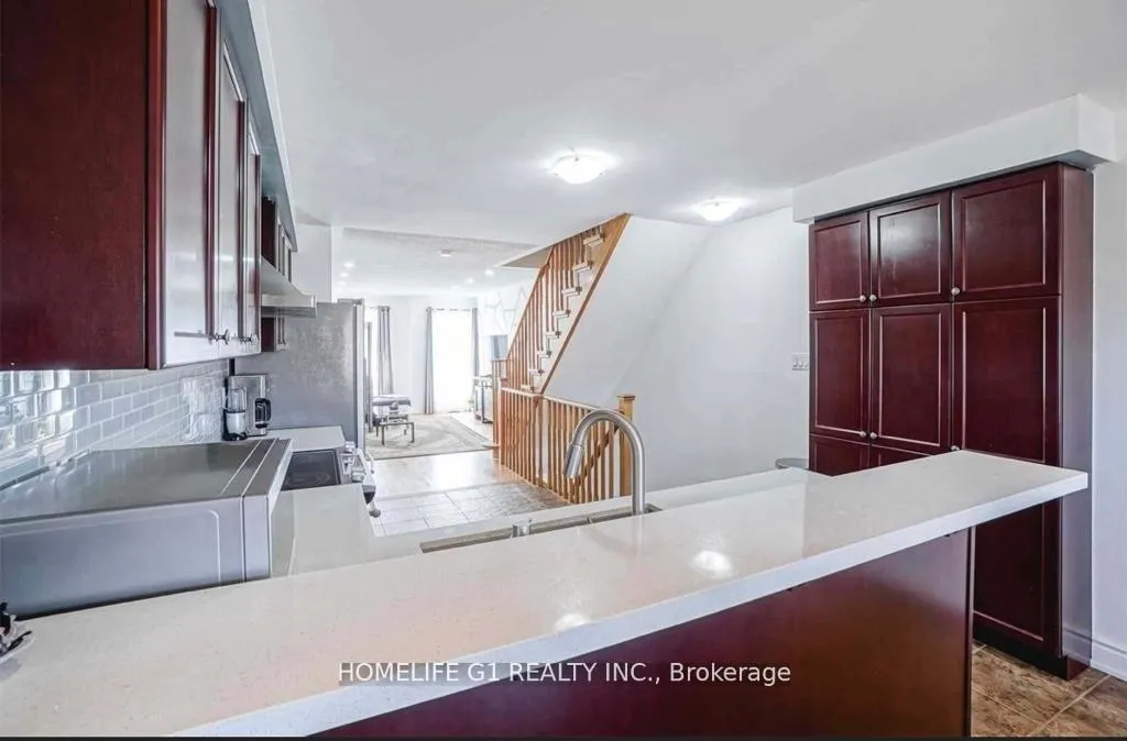 Photo 15 of 20 Shiraz Drive, Brampton, Sandringham-Wellington — HOMEH