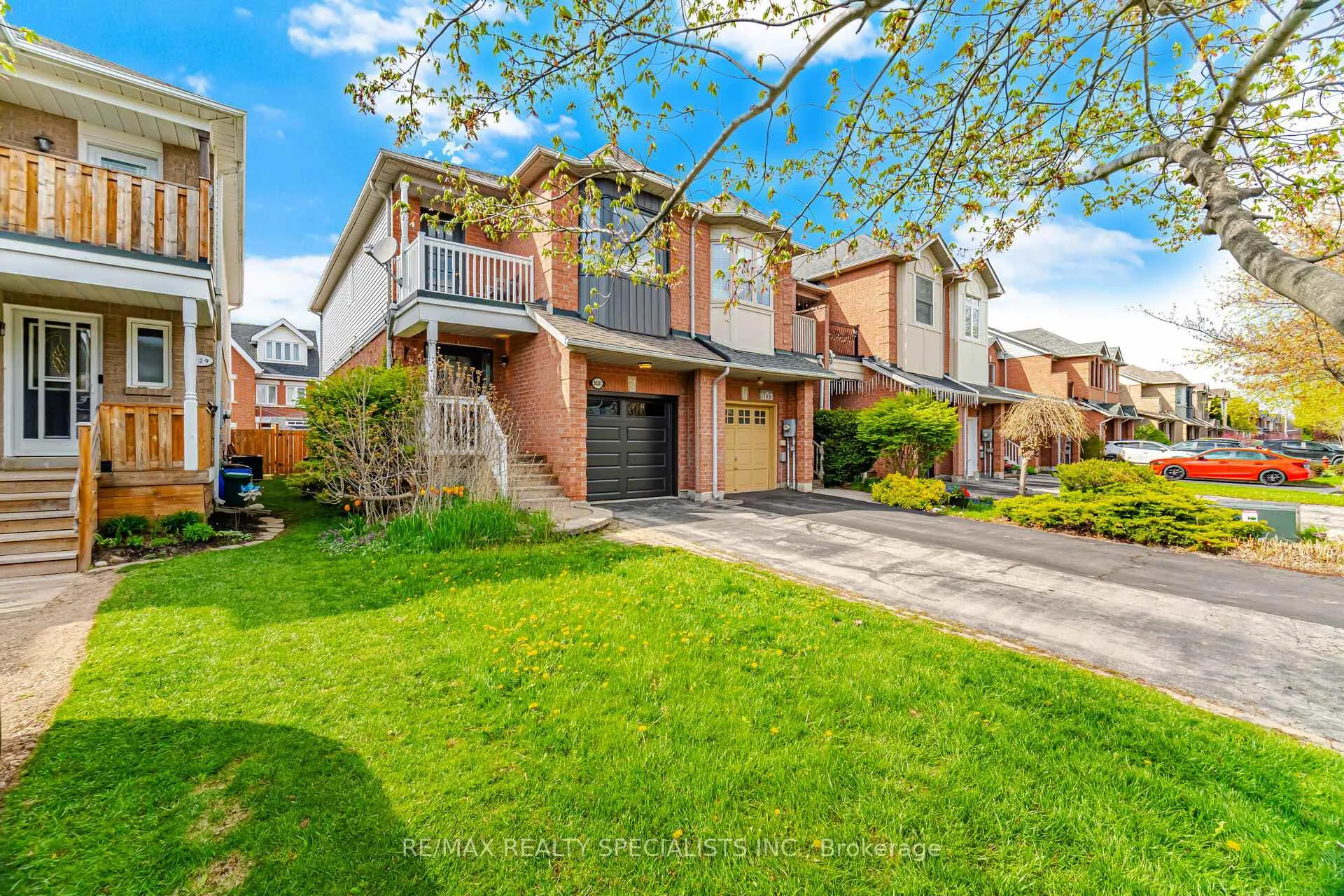 Photo 2 of 5131 Thornburn Drive, Burlington, Uptown — HOMEH
