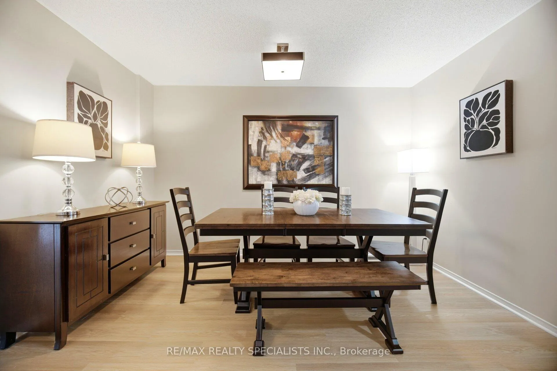 Photo 6 of 5131 Thornburn Drive, Burlington, Uptown — HOMEH