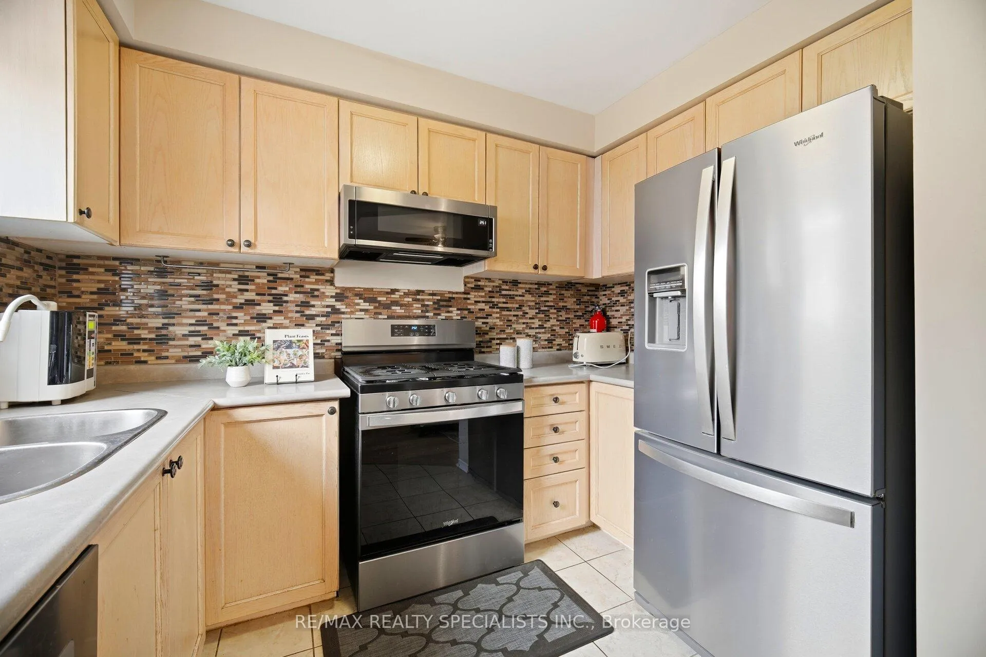 Photo 11 of 5131 Thornburn Drive, Burlington, Uptown — HOMEH