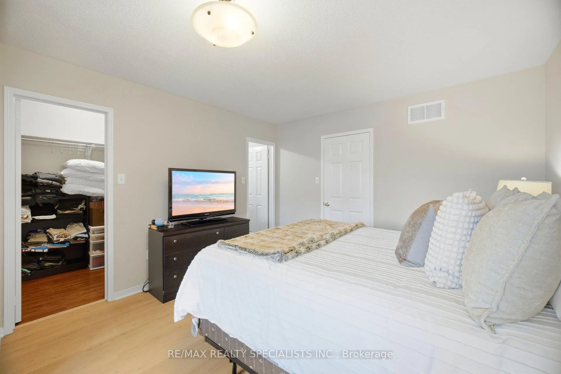 Photo 21 of 5131 Thornburn Drive, Burlington, Uptown — HOMEH