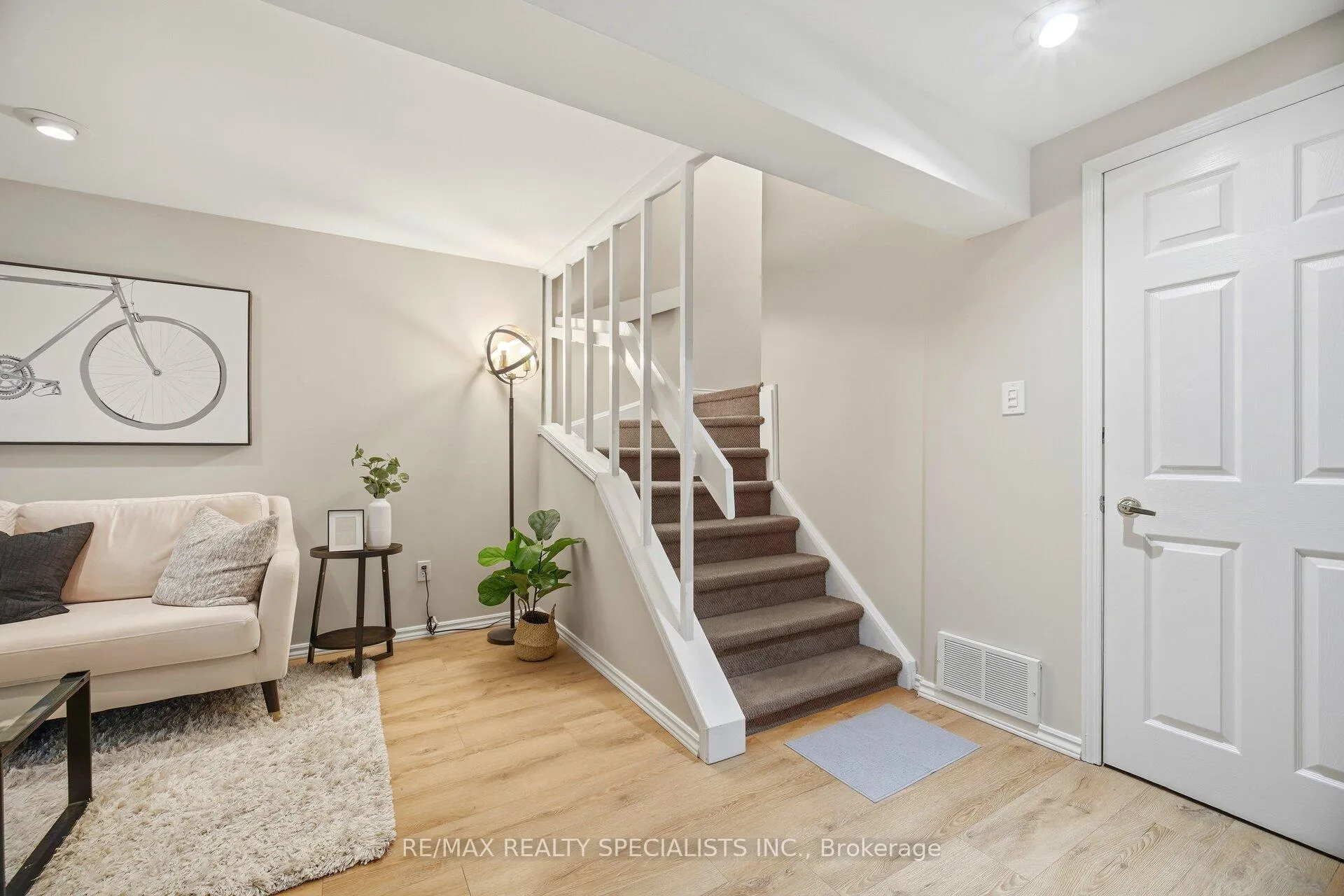 Photo 32 of 5131 Thornburn Drive, Burlington, Uptown — HOMEH