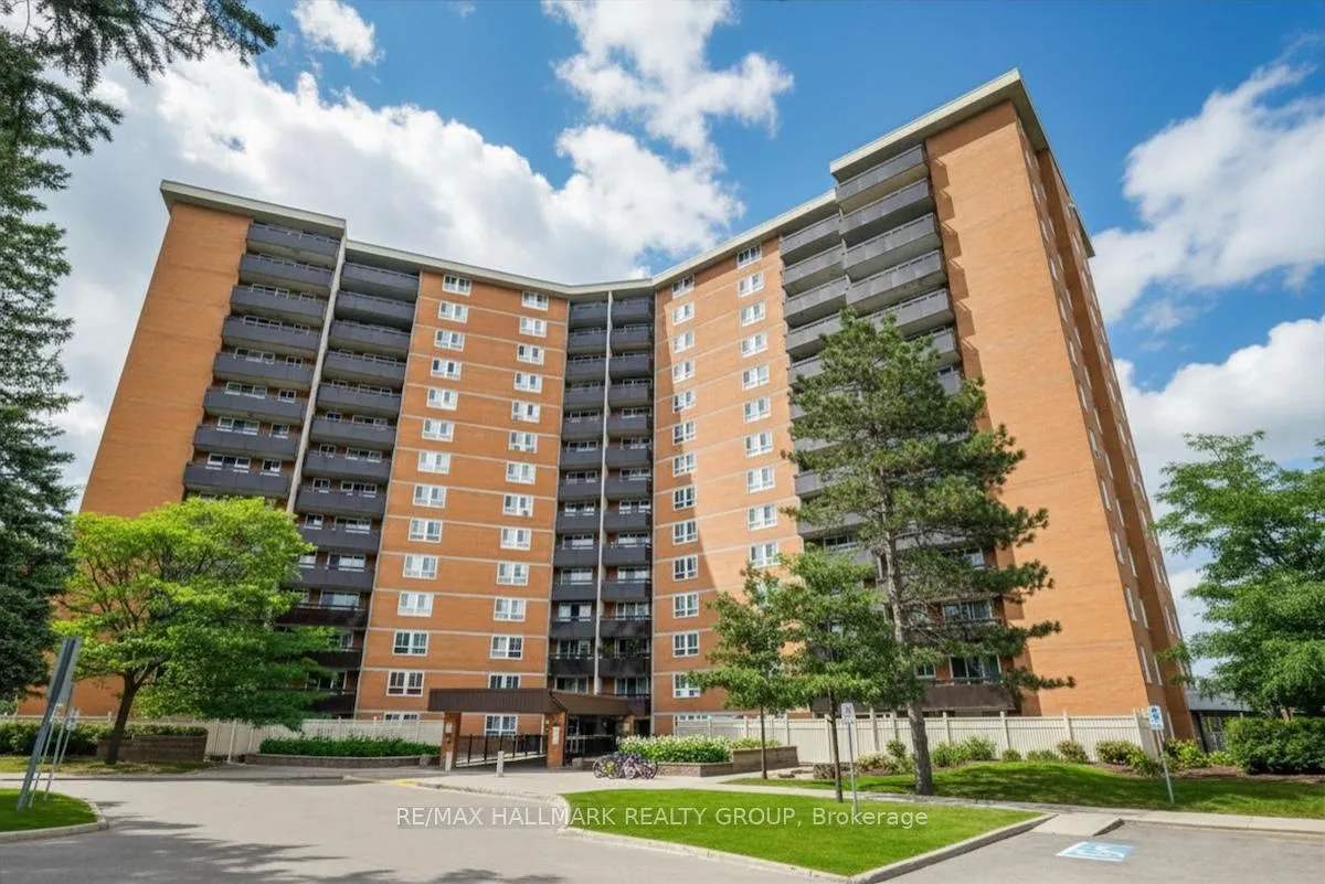 Photo 1 of Unit 414, 2020 Jasmine Crescent, Ottawa, Beacon Hill South — HOMEH