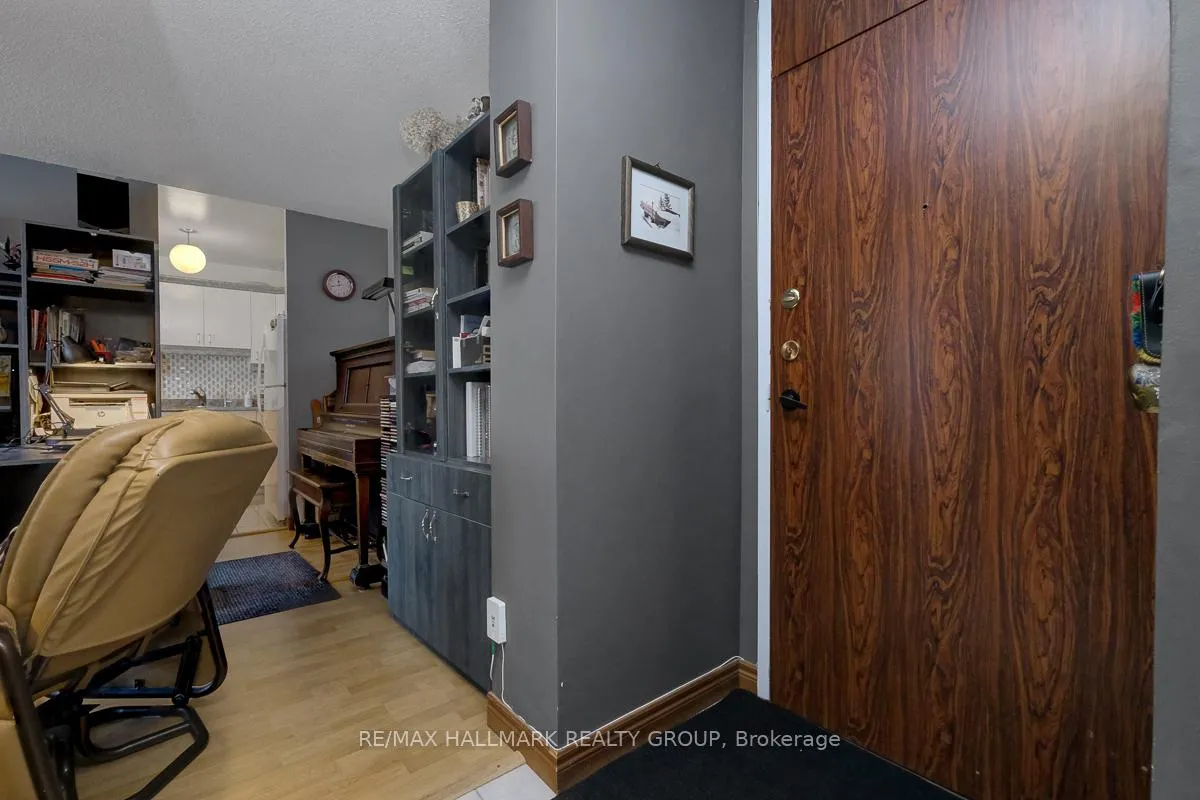 Photo 7 of Unit 414, 2020 Jasmine Crescent, Ottawa, Beacon Hill South — HOMEH