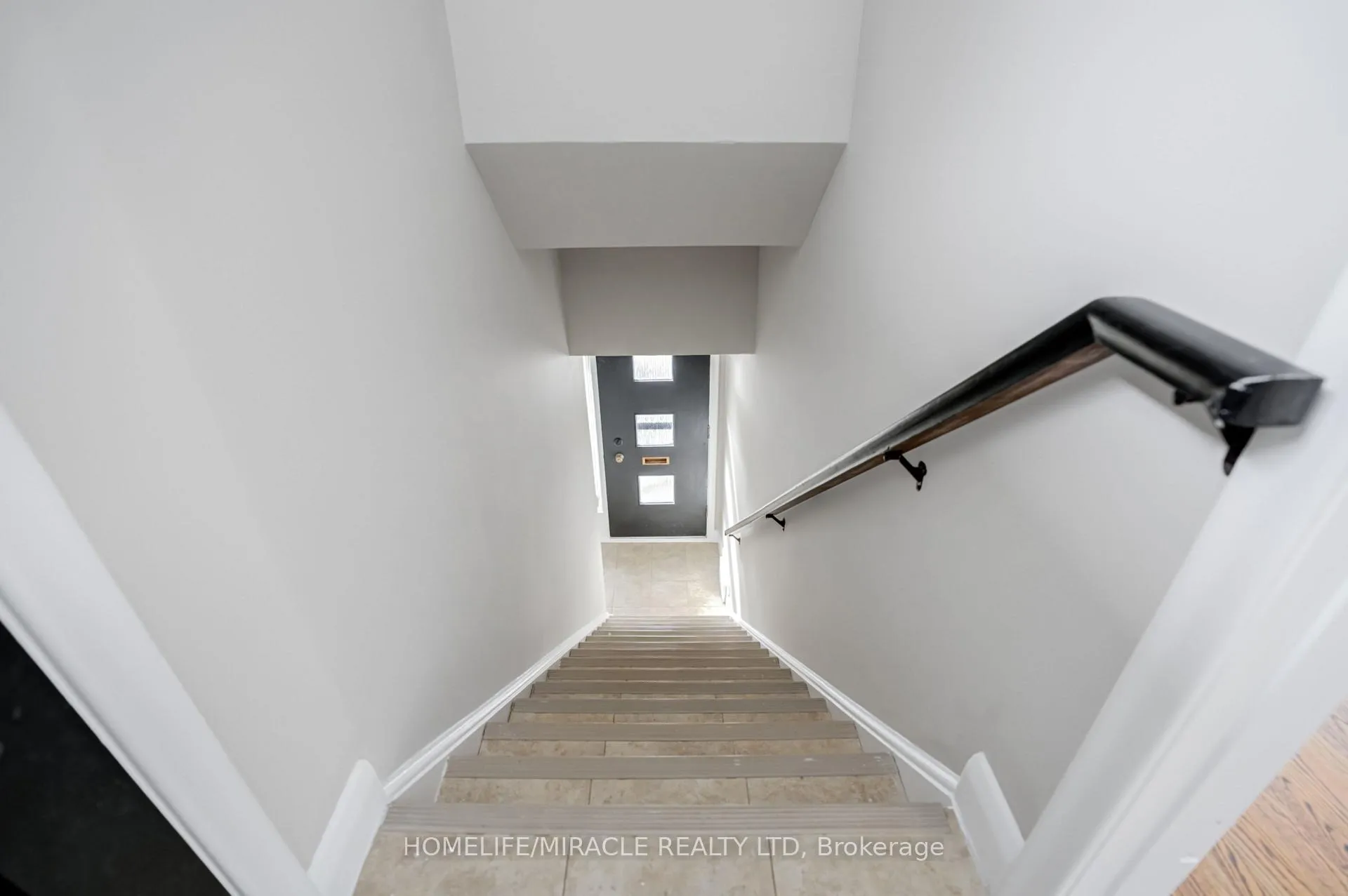 Photo 10 of Unit A, 34 Elizabeth Street, Brampton, Downtown Brampton — HOMEH