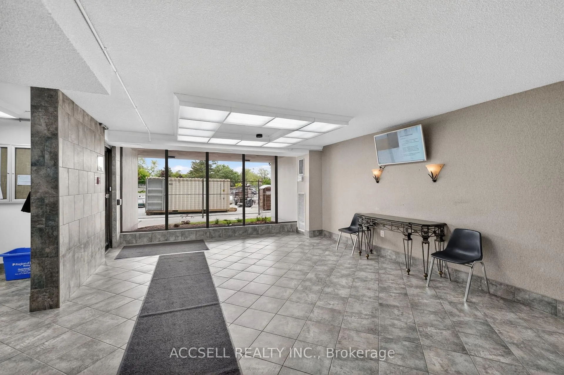 Photo 2 of Unit 1607, 17 Knightsbridge Road, Brampton, Queen Street Corridor — HOMEH