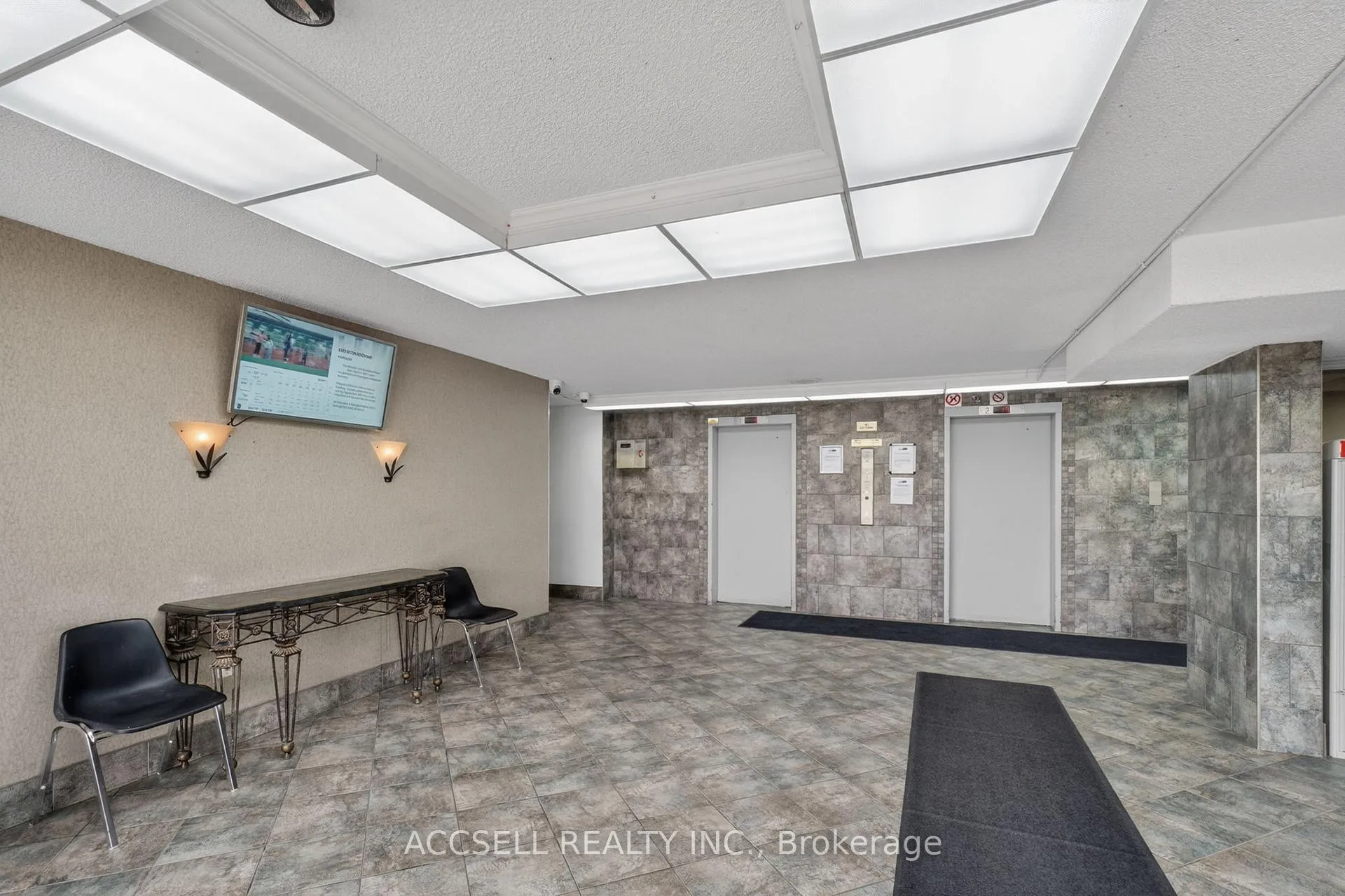 Photo 3 of Unit 1607, 17 Knightsbridge Road, Brampton, Queen Street Corridor — HOMEH