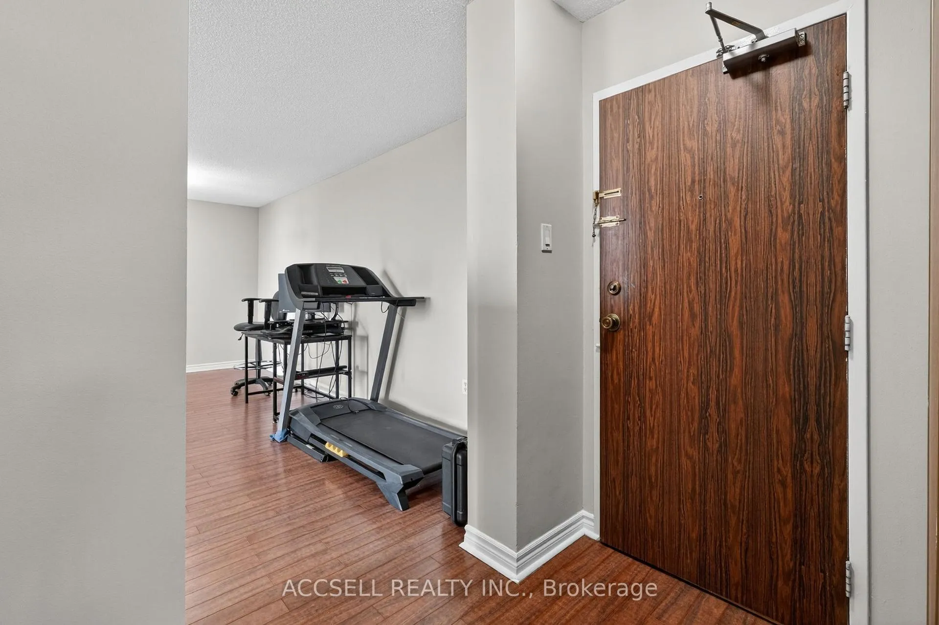 Photo 5 of Unit 1607, 17 Knightsbridge Road, Brampton, Queen Street Corridor — HOMEH