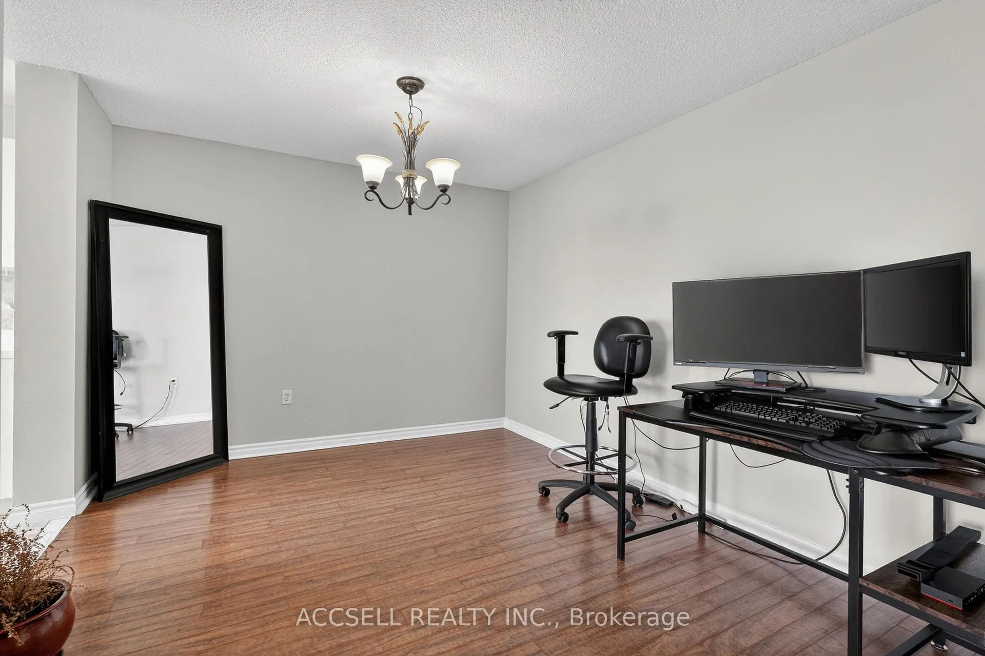 Photo 11 of Unit 1607, 17 Knightsbridge Road, Brampton, Queen Street Corridor — HOMEH