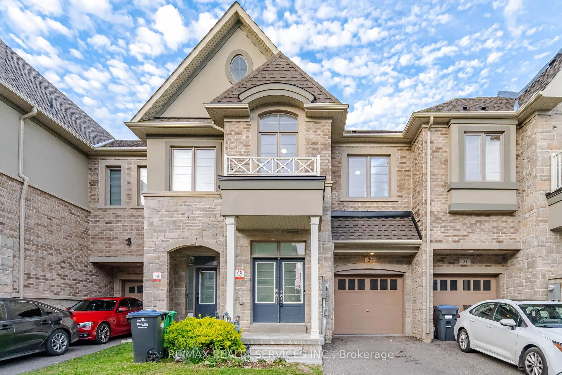Photo 1 of 29 Summerbeam Way, Brampton, Bram West — HOMEH