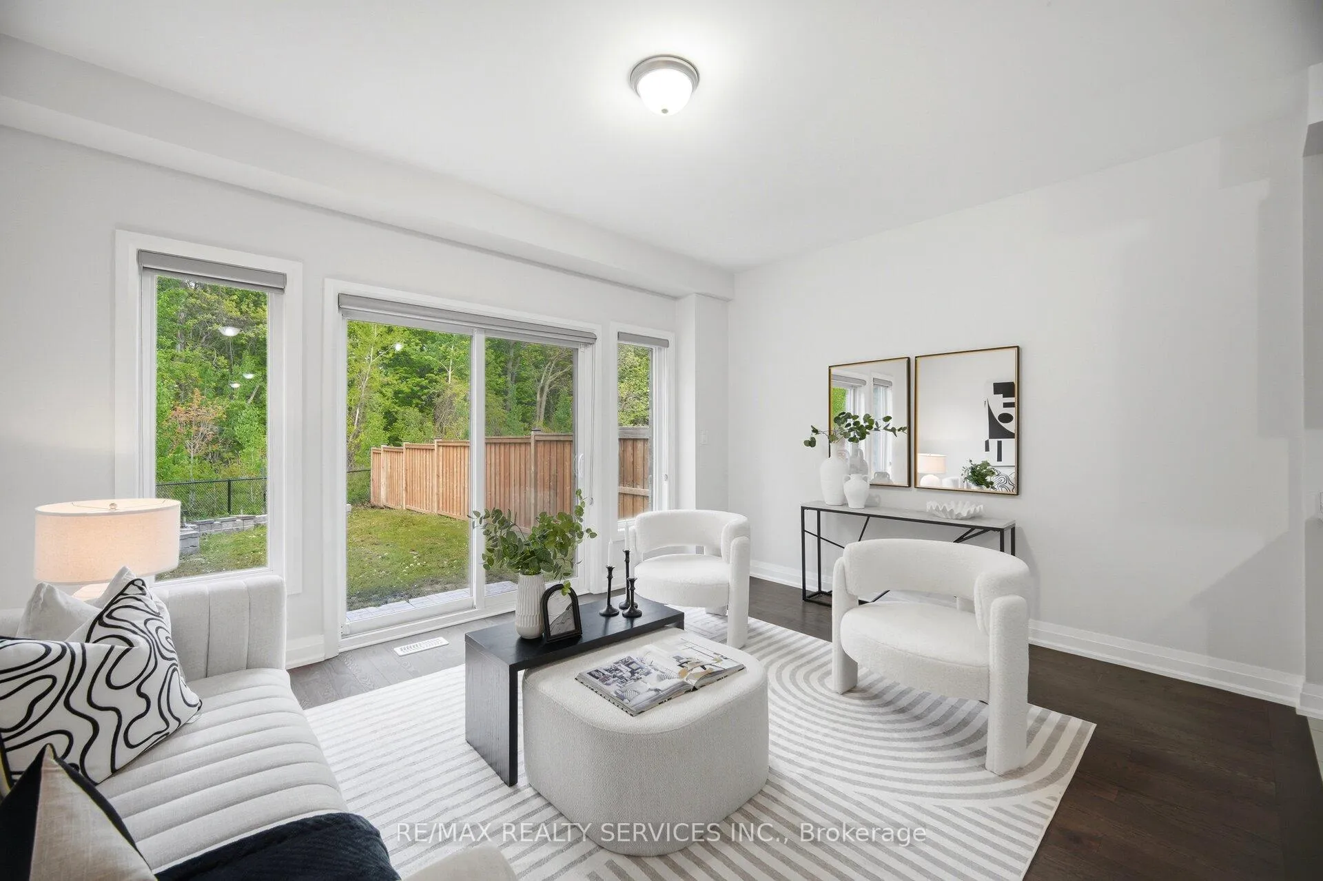 Photo 5 of 29 Summerbeam Way, Brampton, Bram West — HOMEH