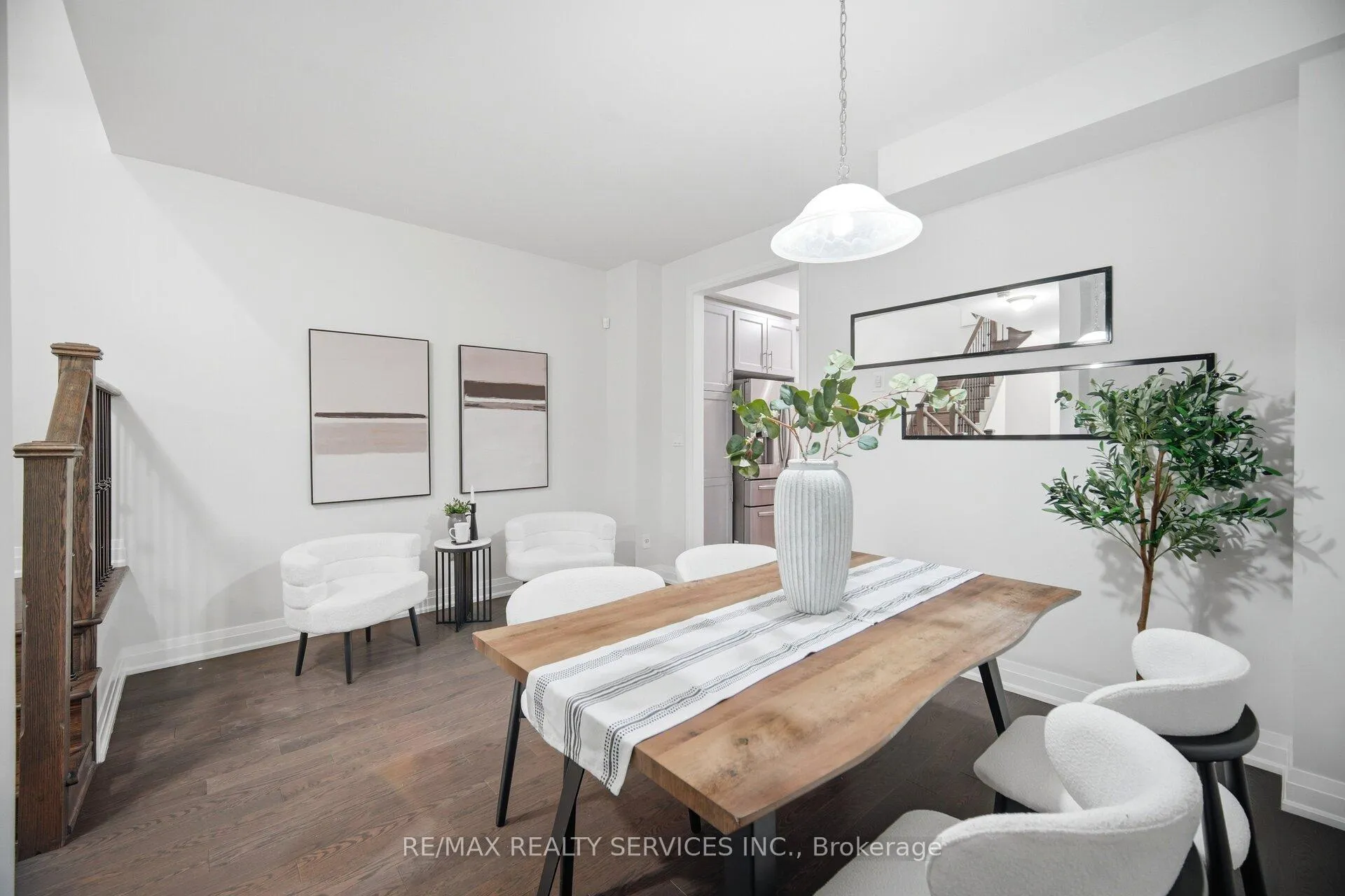 Photo 12 of 29 Summerbeam Way, Brampton, Bram West — HOMEH
