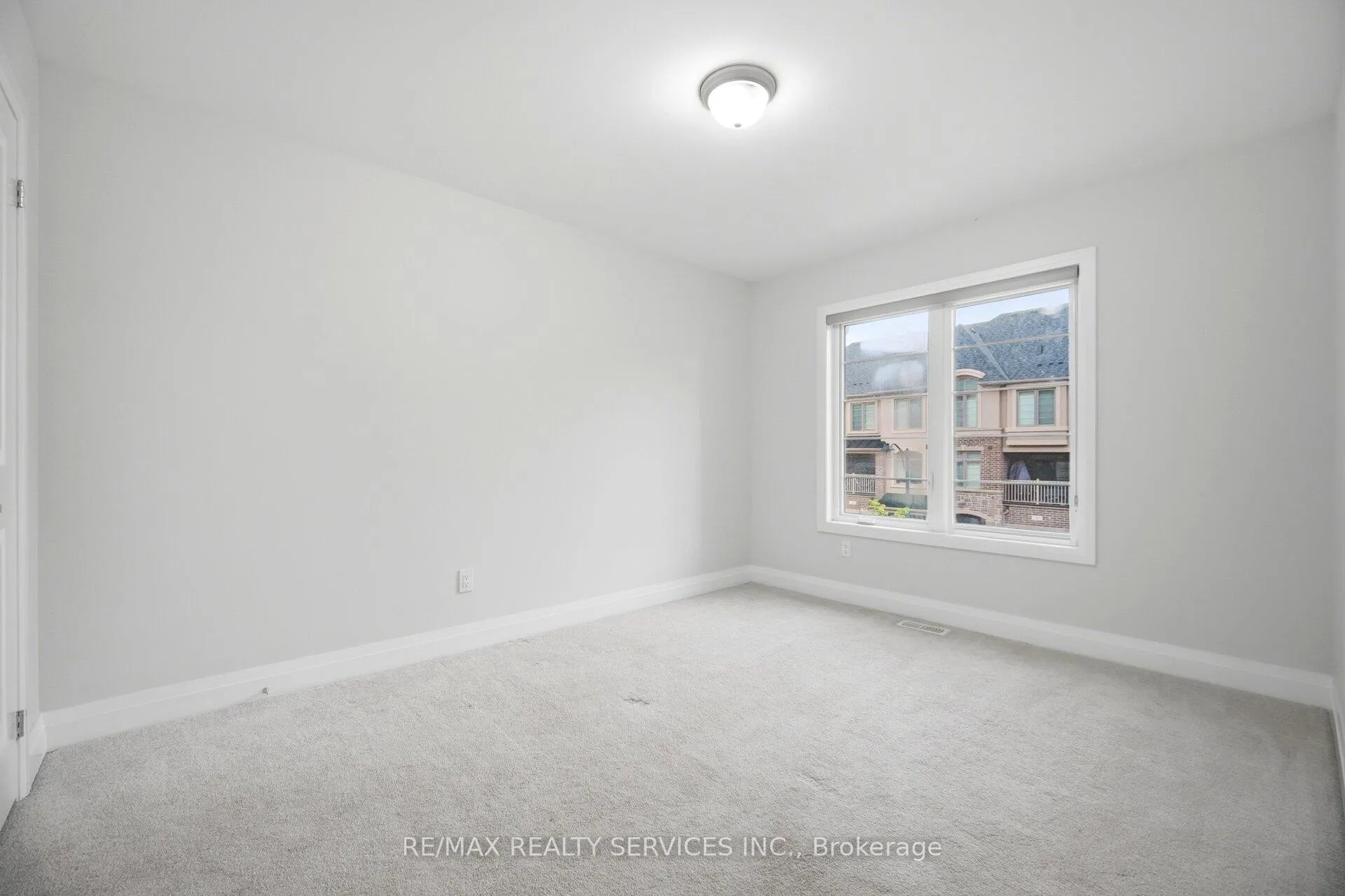 Photo 18 of 29 Summerbeam Way, Brampton, Bram West — HOMEH