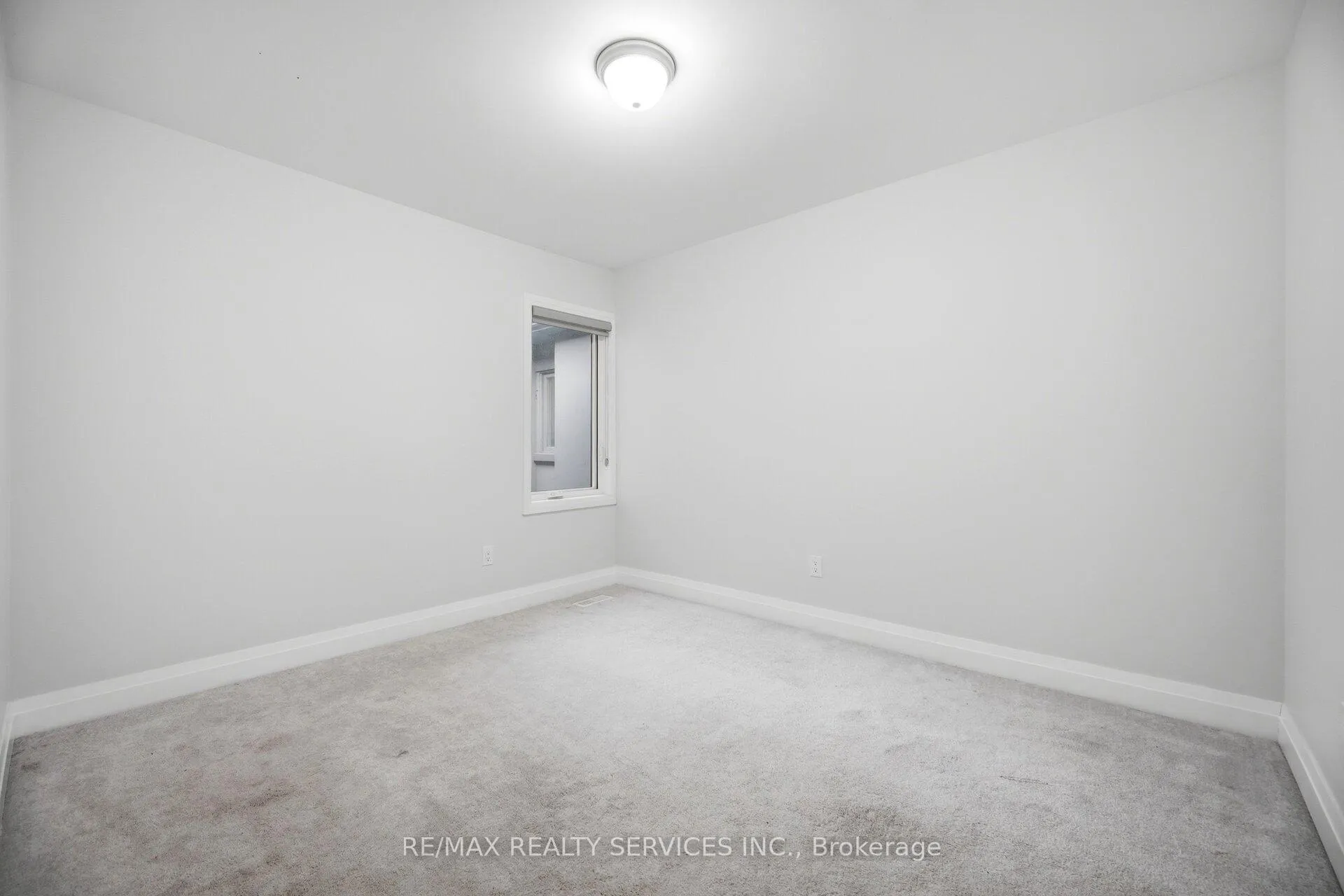 Photo 20 of 29 Summerbeam Way, Brampton, Bram West — HOMEH