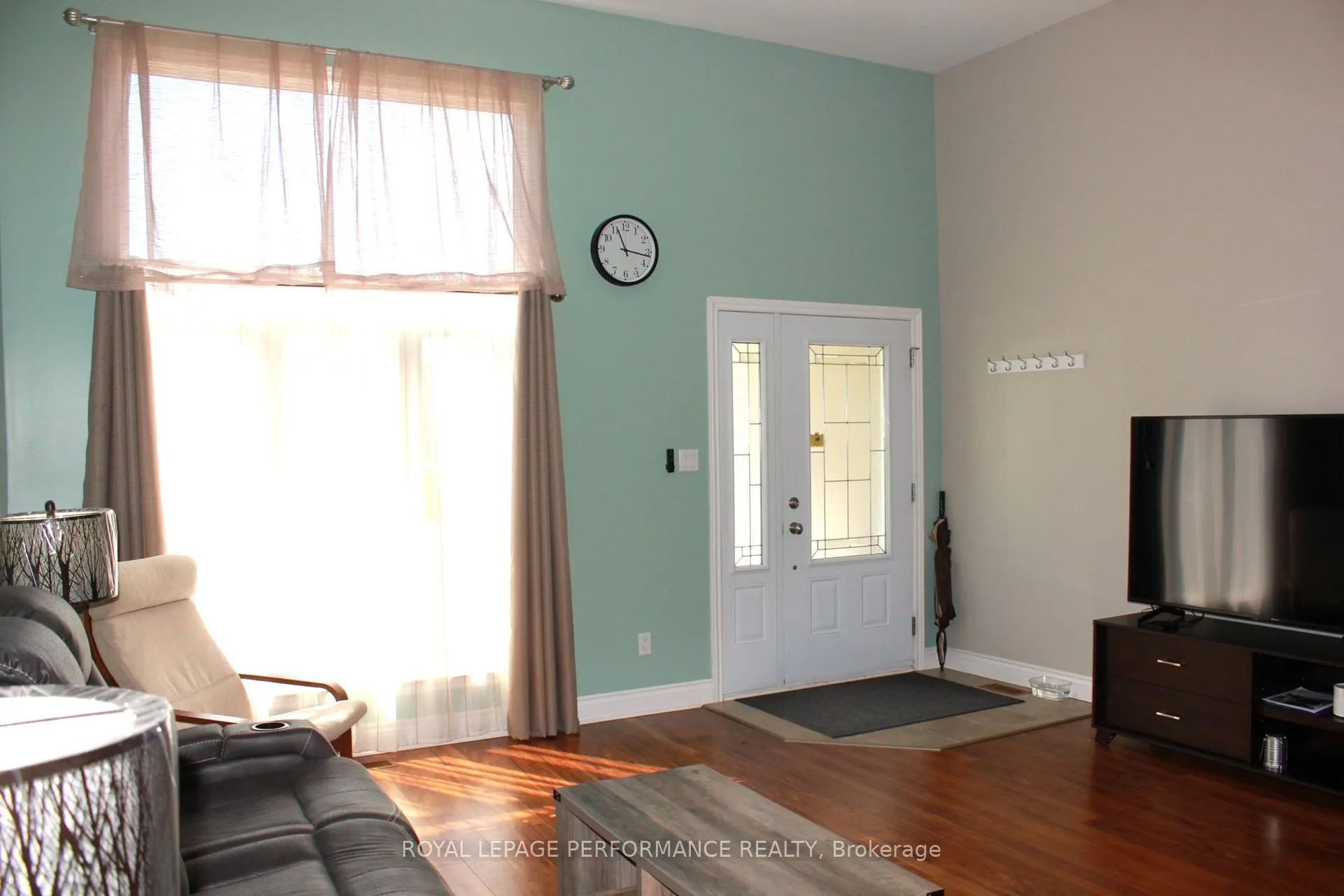 Photo 5 of 51 Abagail Crescent, South Stormont, Long Sault — HOMEH