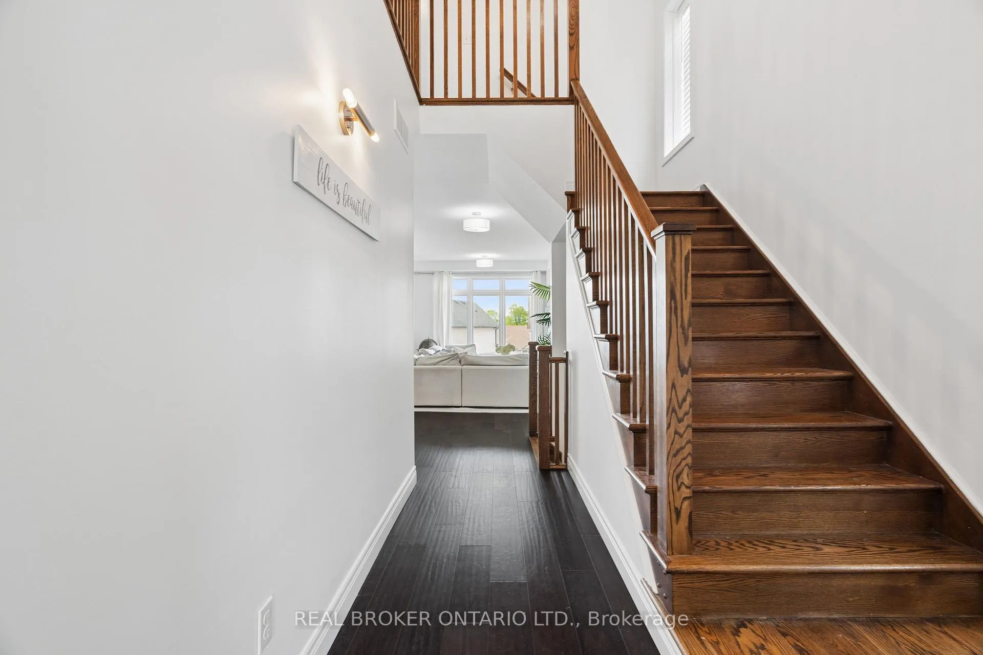 Photo 5 of 152 Coker Crescent, Guelph/Eramosa, Rockwood — HOMEH