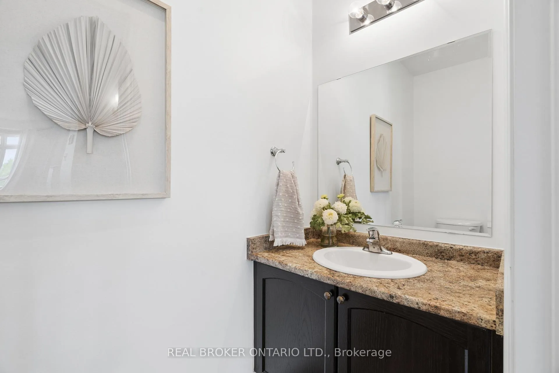 Photo 6 of 152 Coker Crescent, Guelph/Eramosa, Rockwood — HOMEH