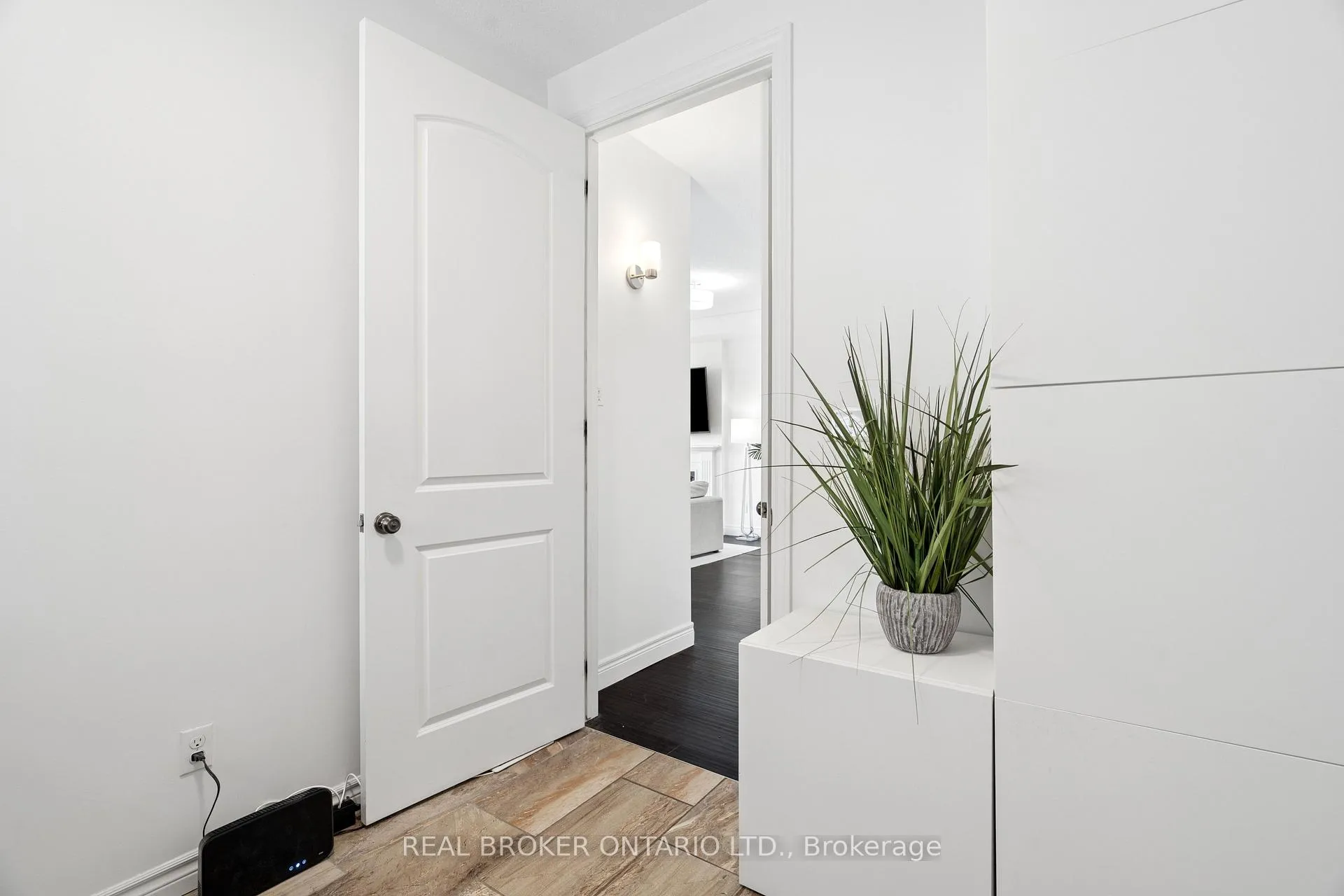 Photo 9 of 152 Coker Crescent, Guelph/Eramosa, Rockwood — HOMEH