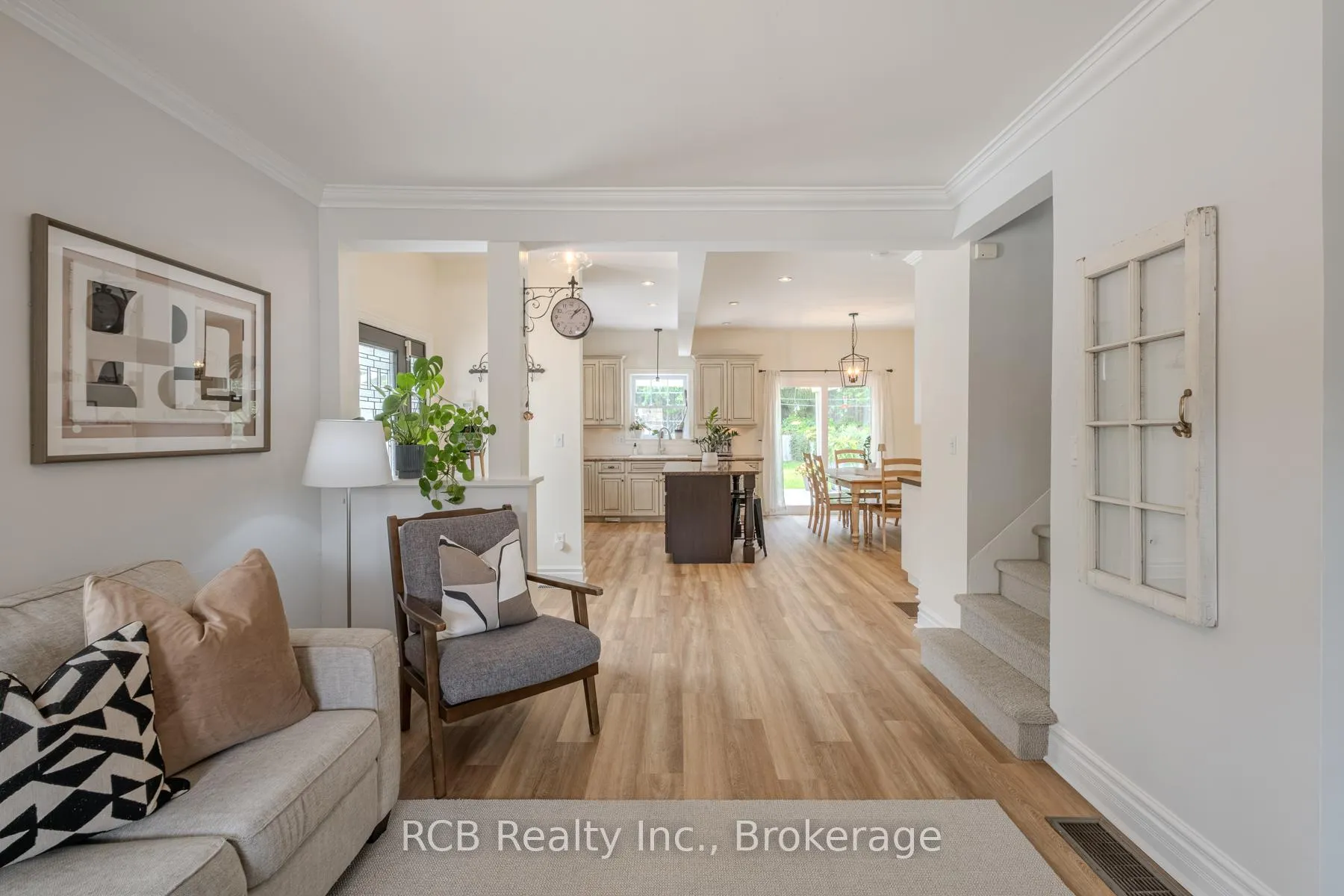 Photo 9 of 27 Reid Street, Brant, South Dumfries — HOMEH