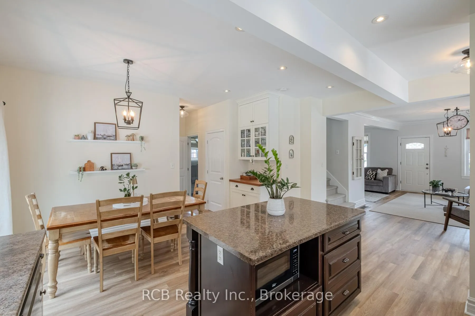 Photo 15 of 27 Reid Street, Brant, South Dumfries — HOMEH